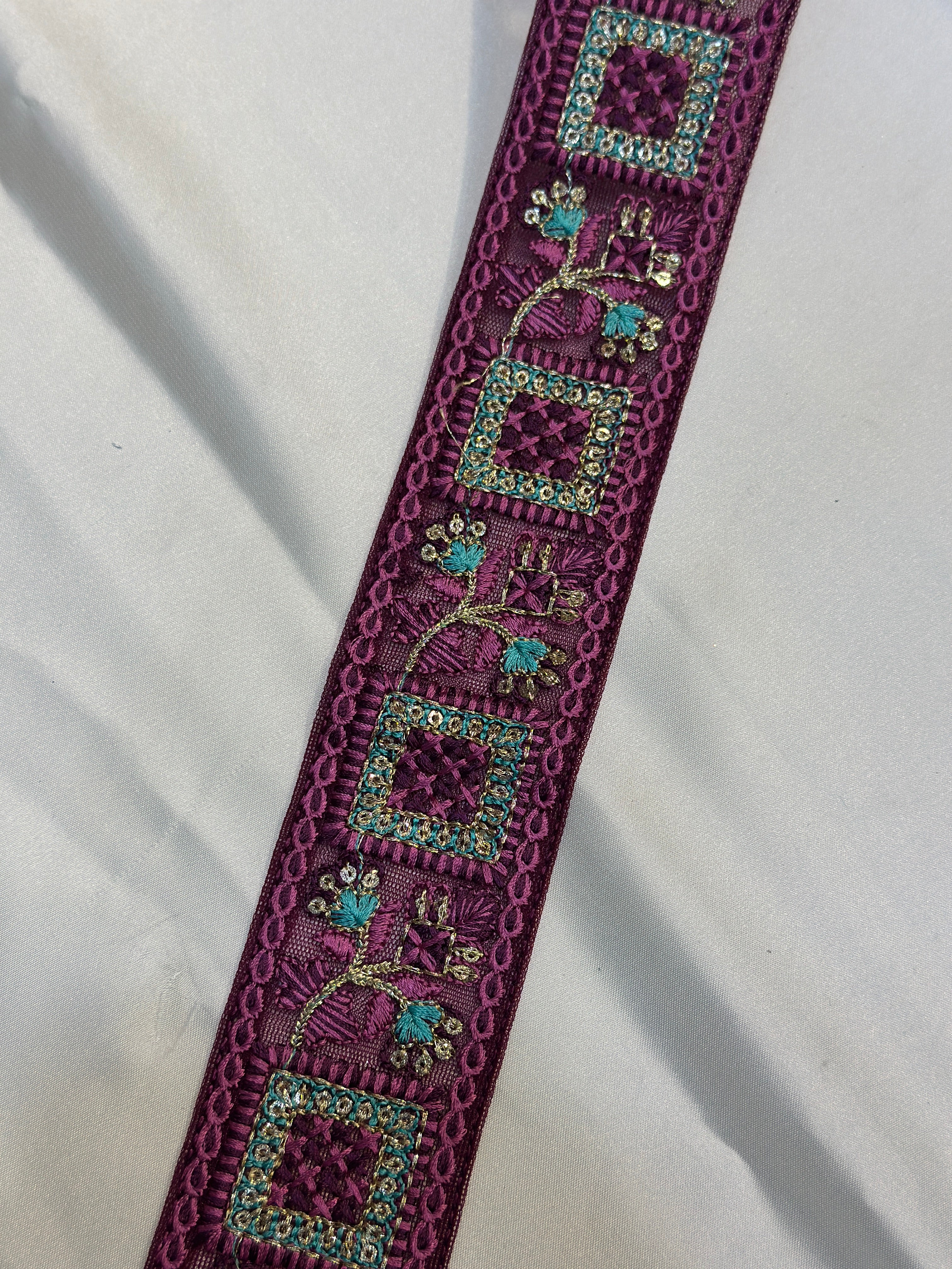 Indian Fancy Border Lace - ( L025 )