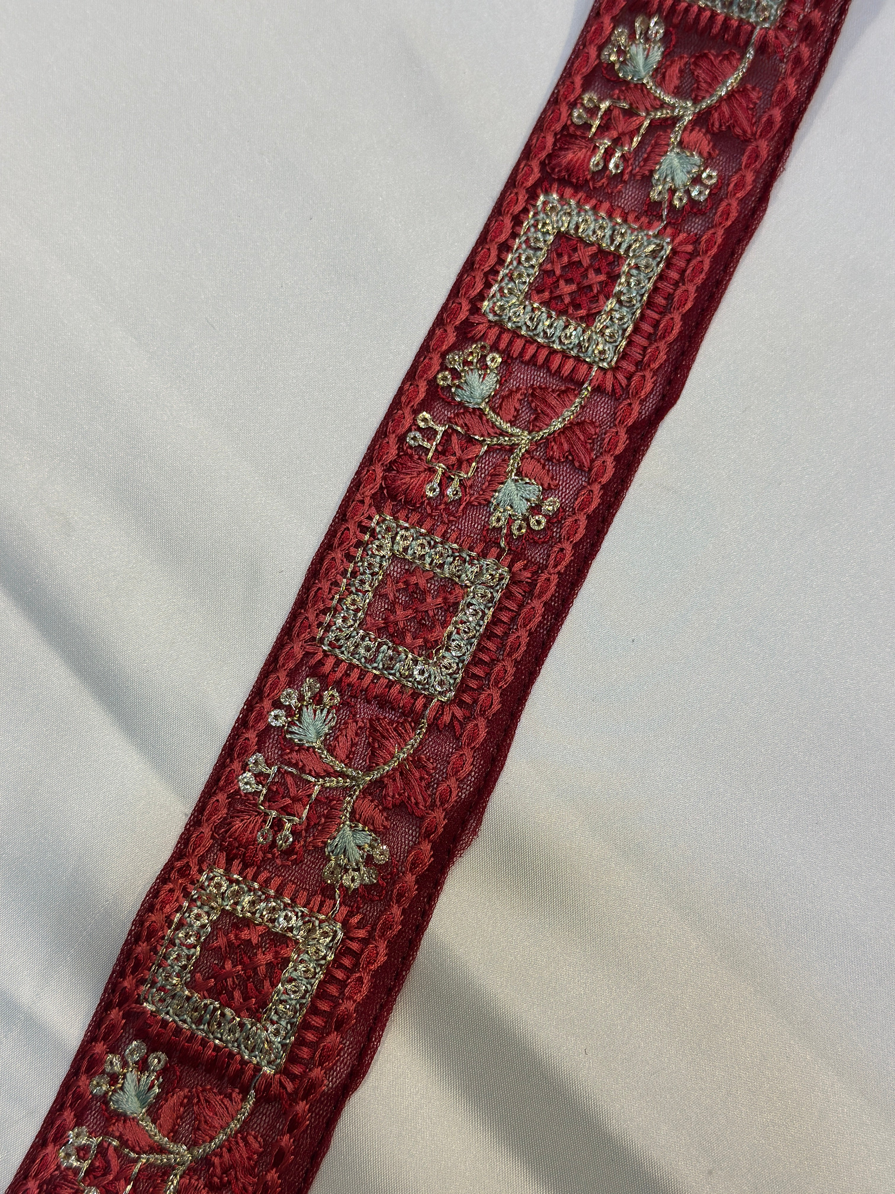 Indian Fancy Border Lace - ( L025 )
