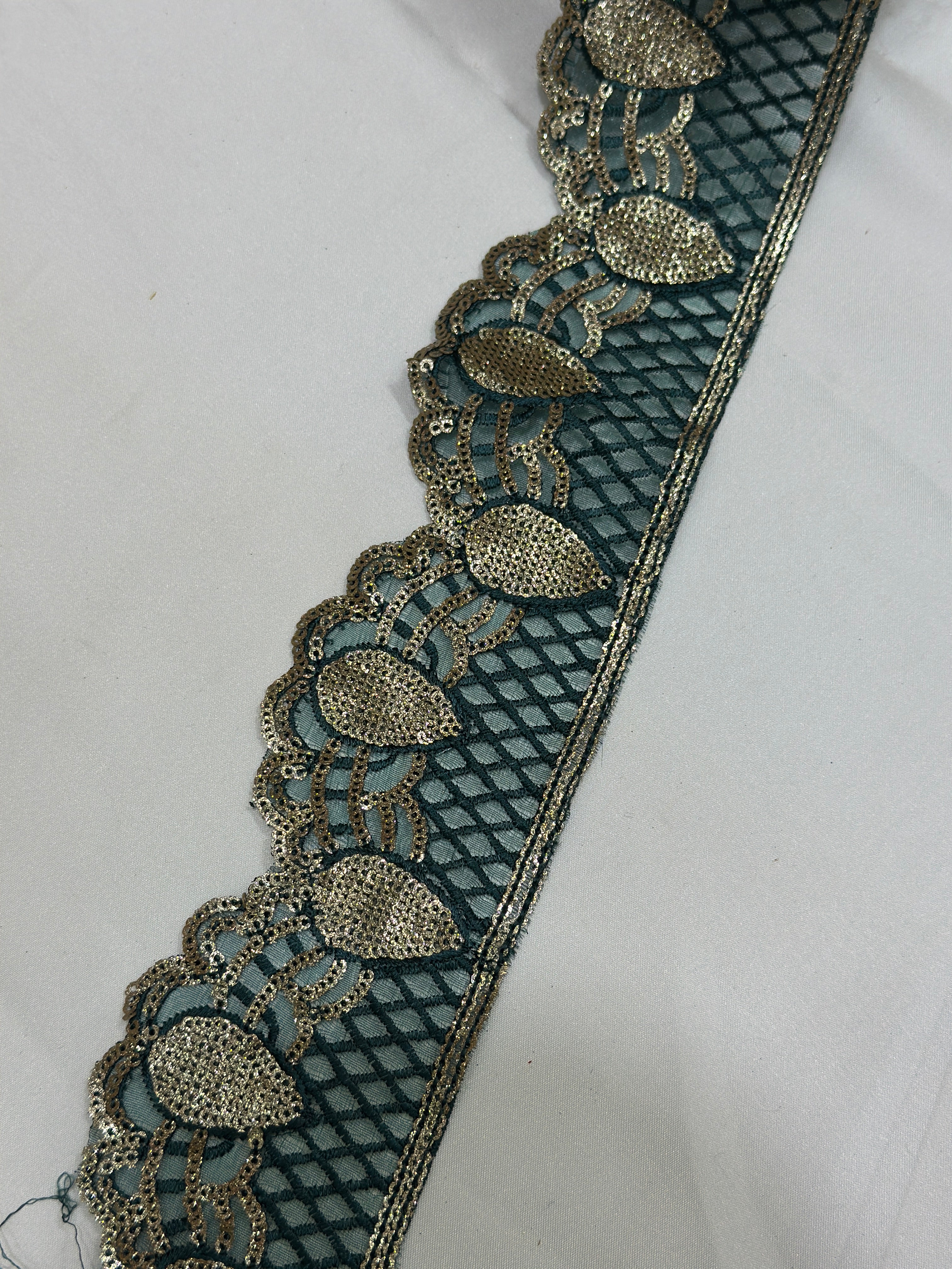 Indian Fancy Border Lace - ( L028 )