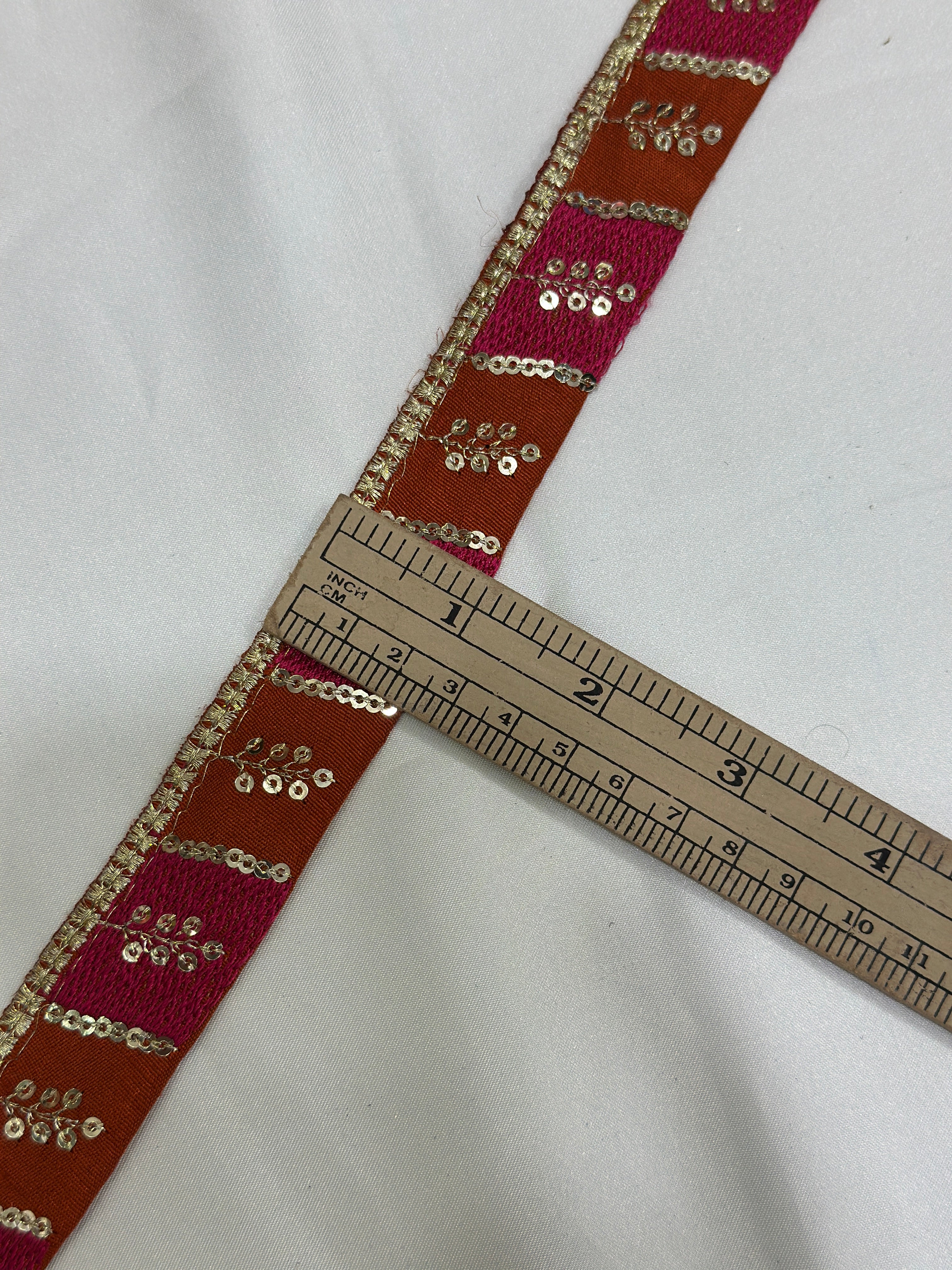 Indian Fancy Border Lace - ( L027 )