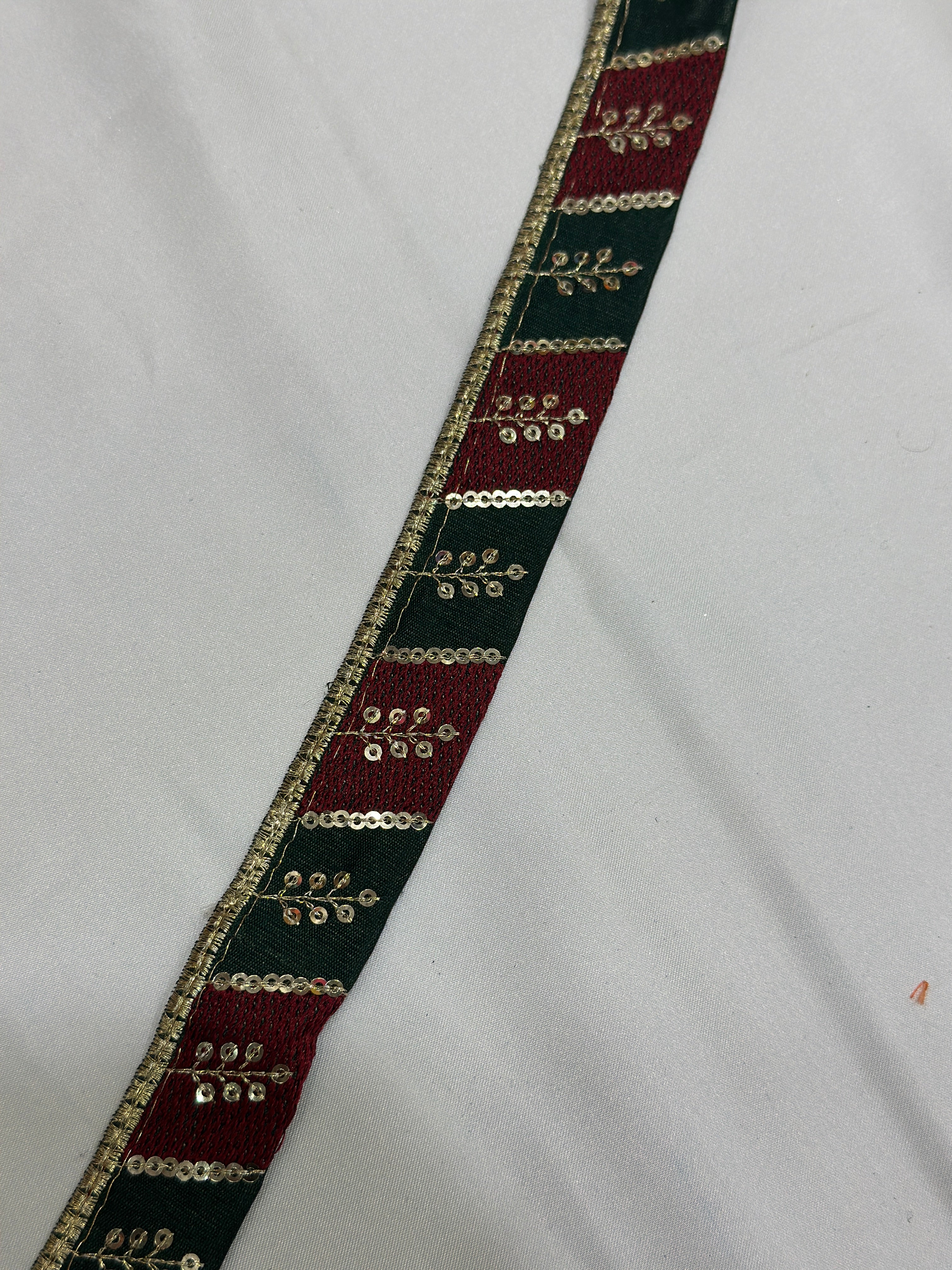 Indian Fancy Border Lace - ( L027 )