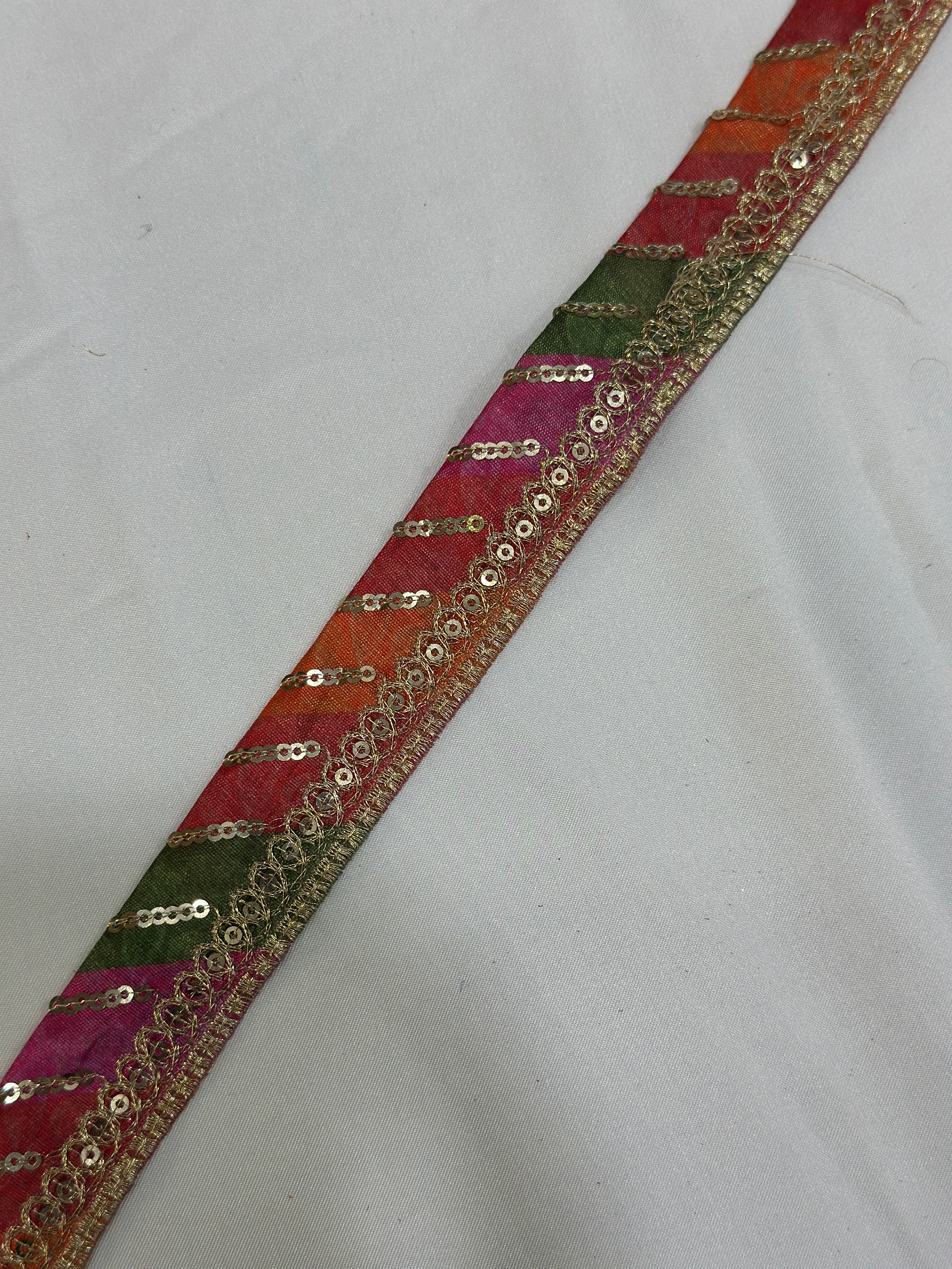 Indian Fancy Border Lace - ( L027 )