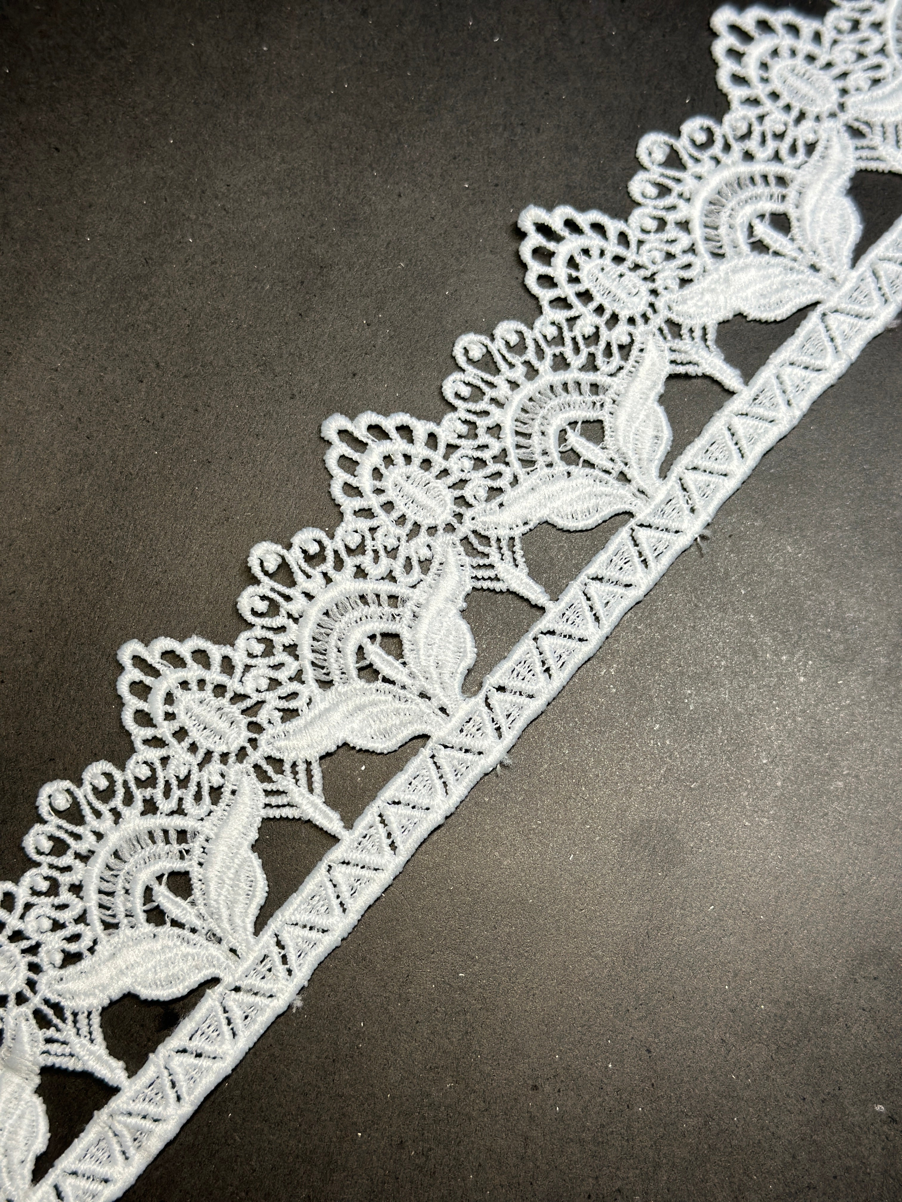 Milky Lace - ( L032 )