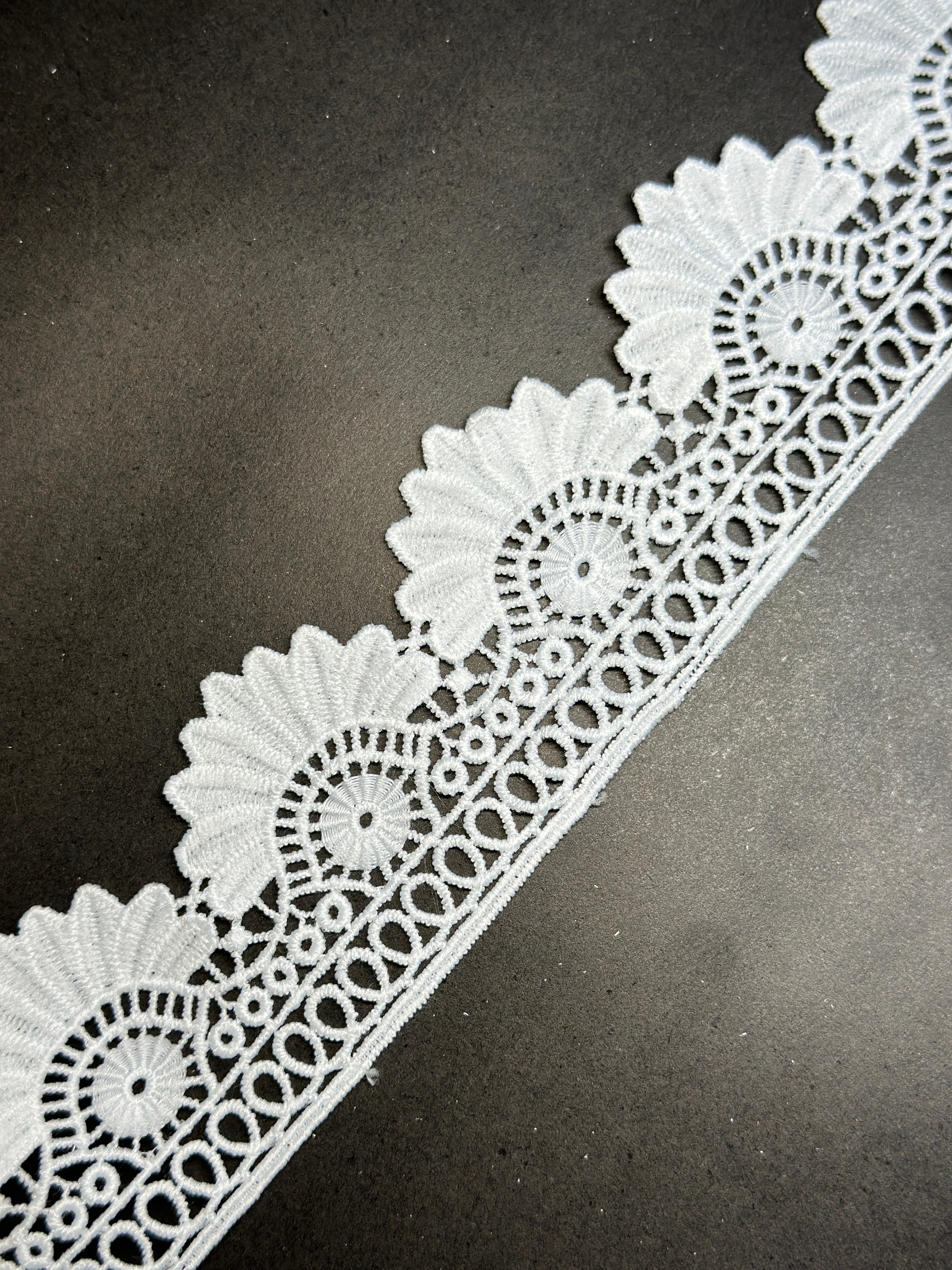 Milky Lace - ( L033 )