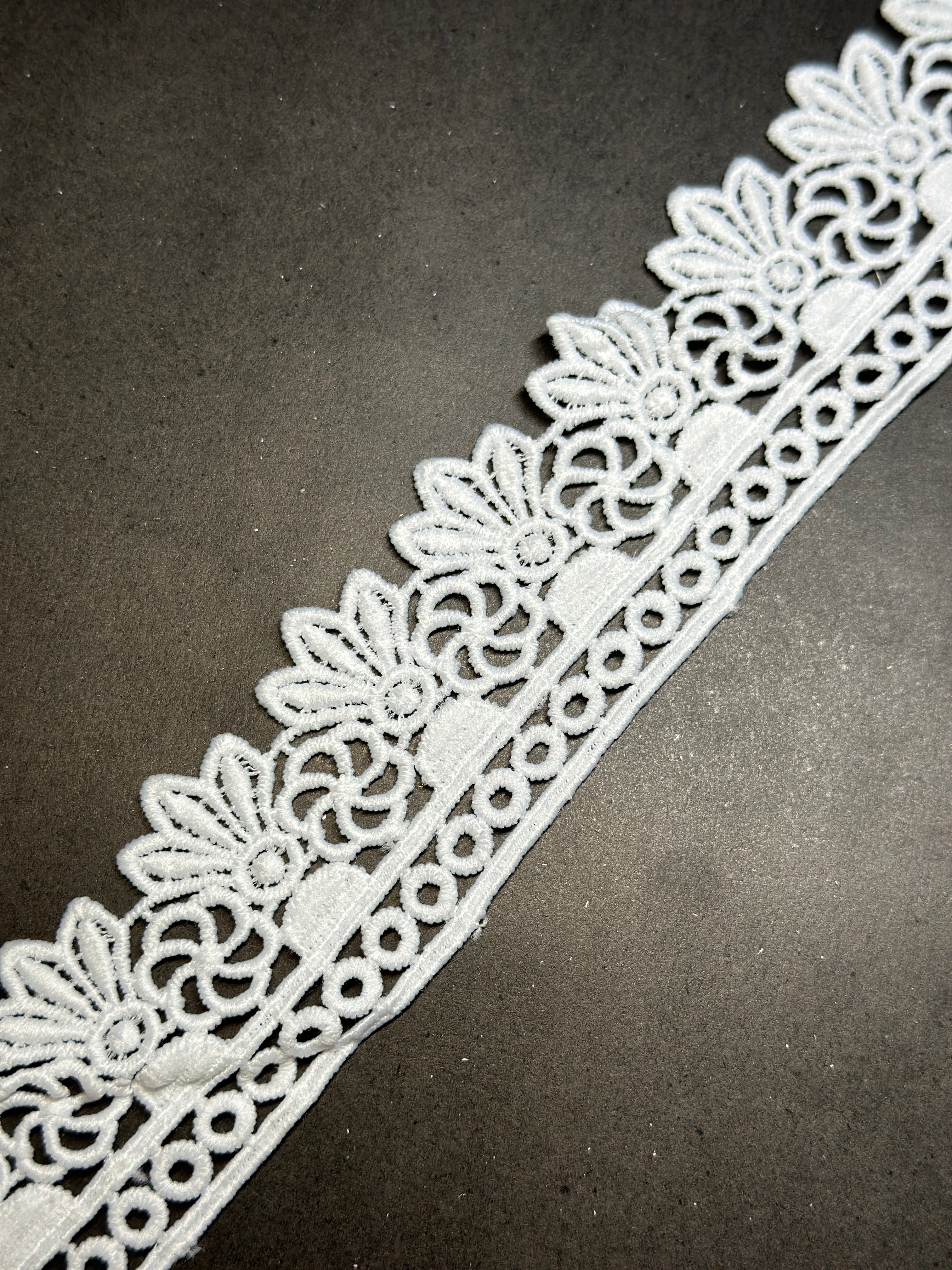 Milky Lace - ( L042 )