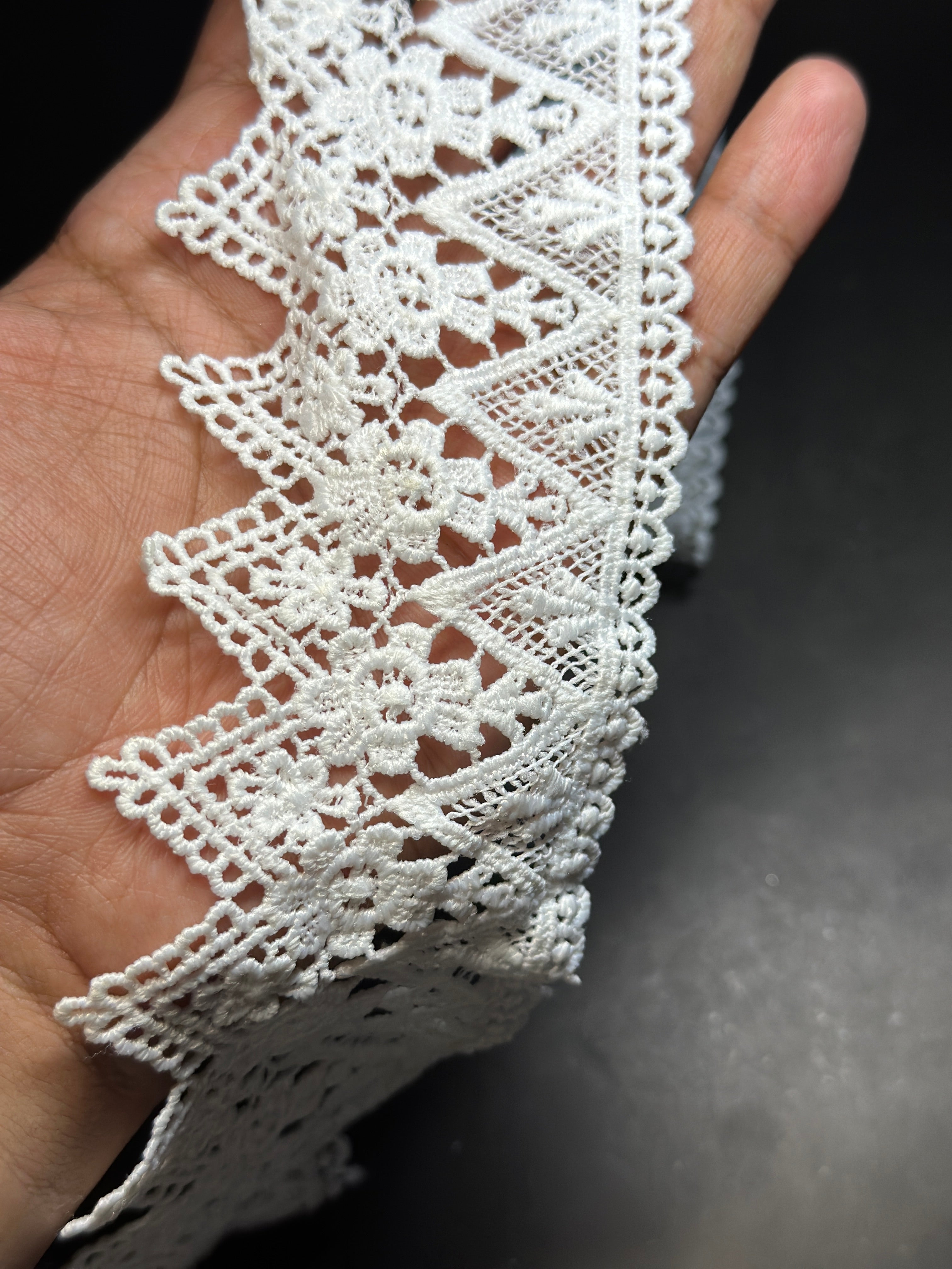 Milky Lace - ( L043 )