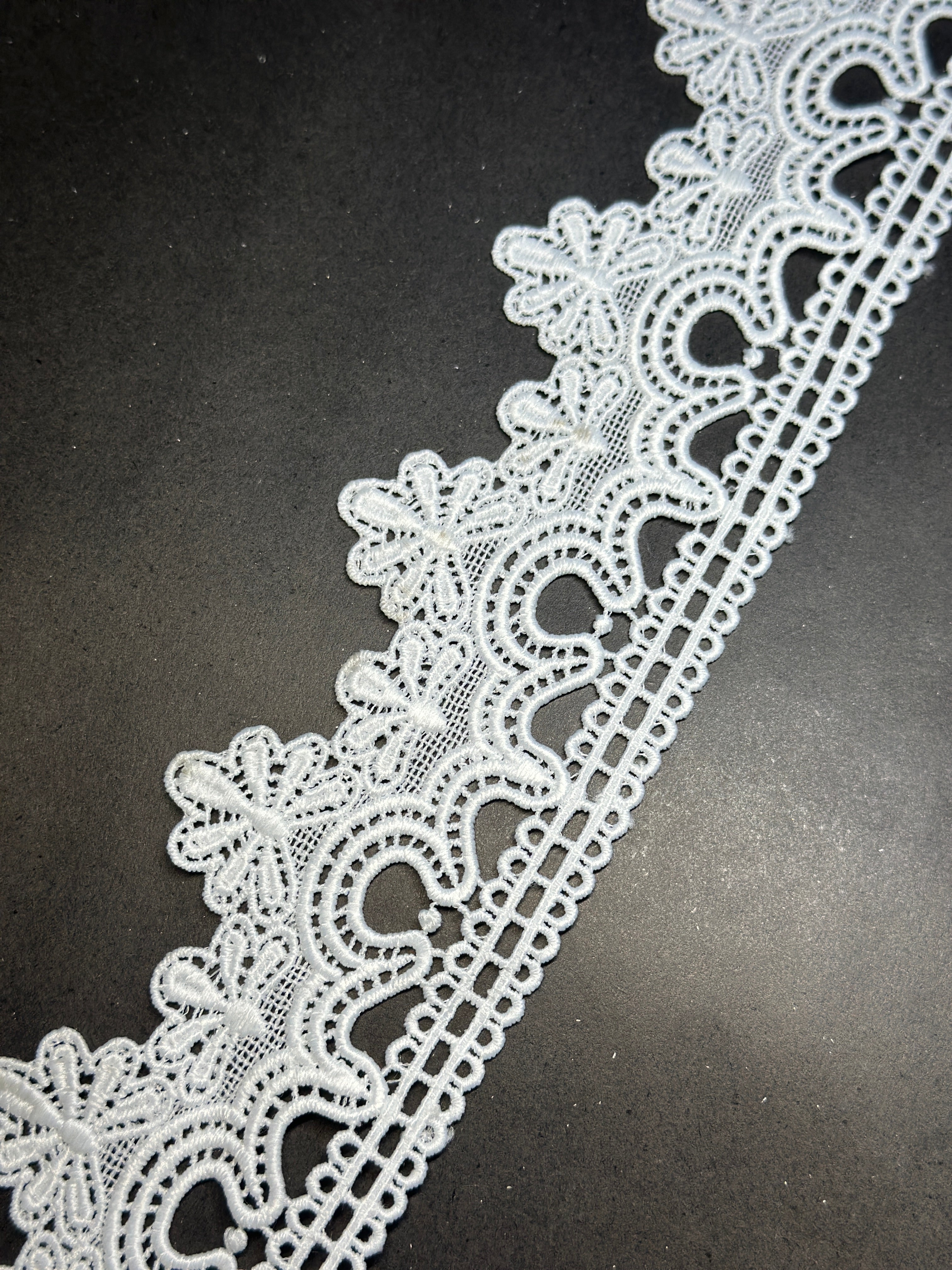 Milky Lace - ( L105 )
