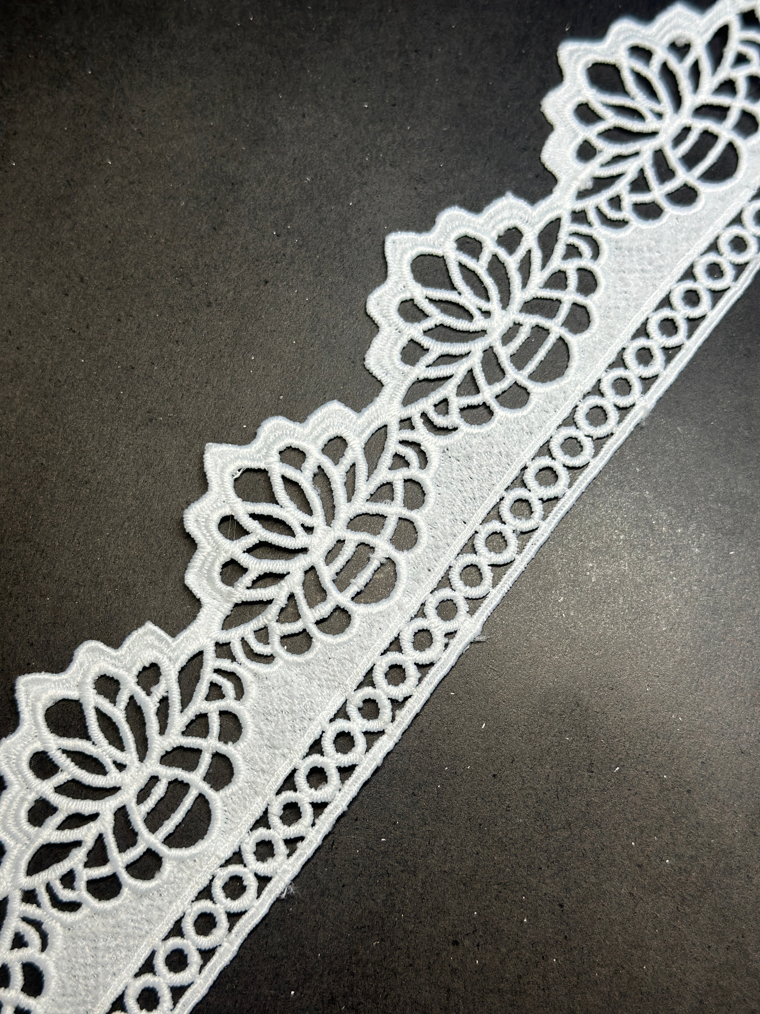 Milky Lace - ( L052 )