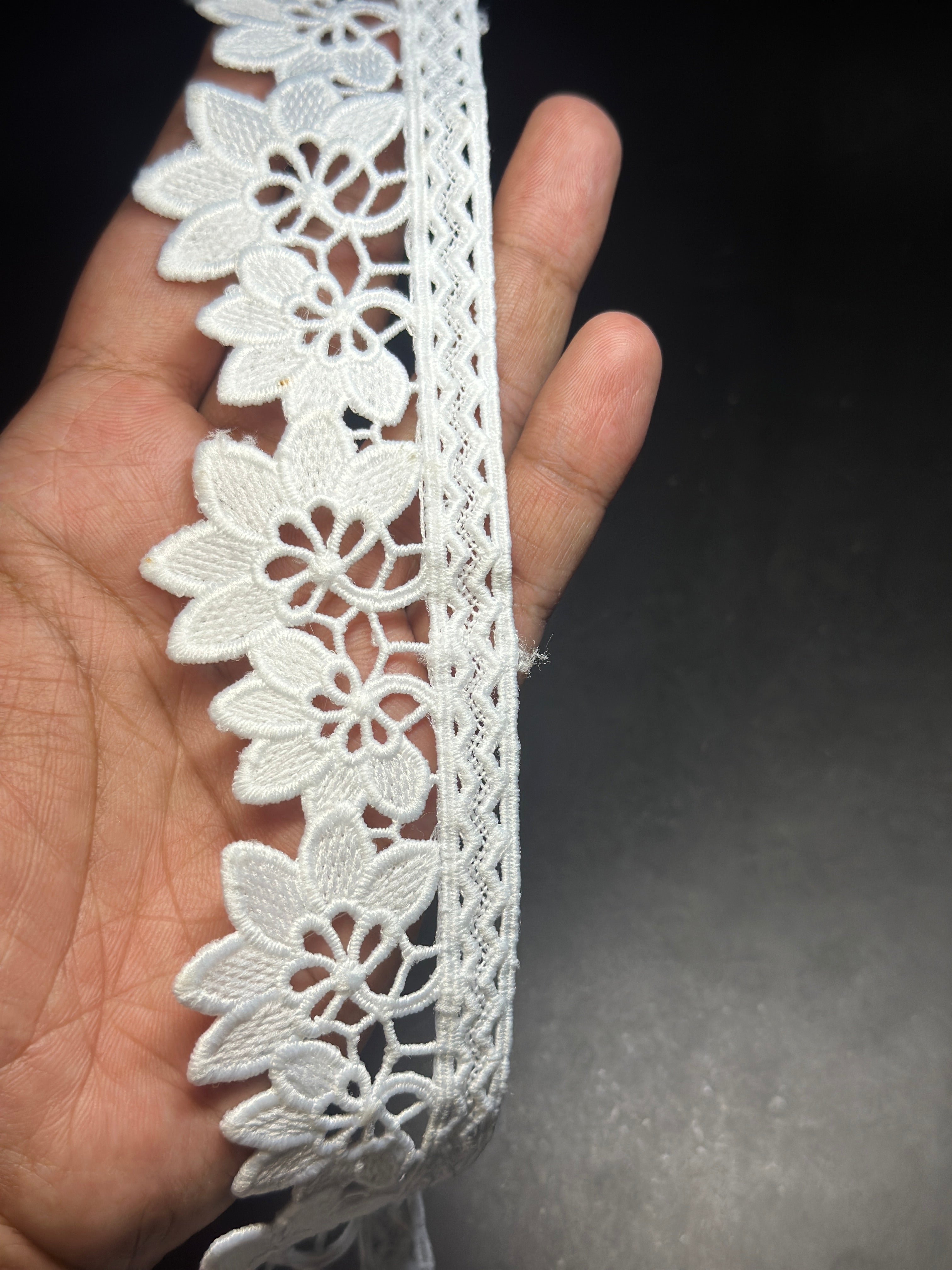 Milky  Lace  - ( L111 )