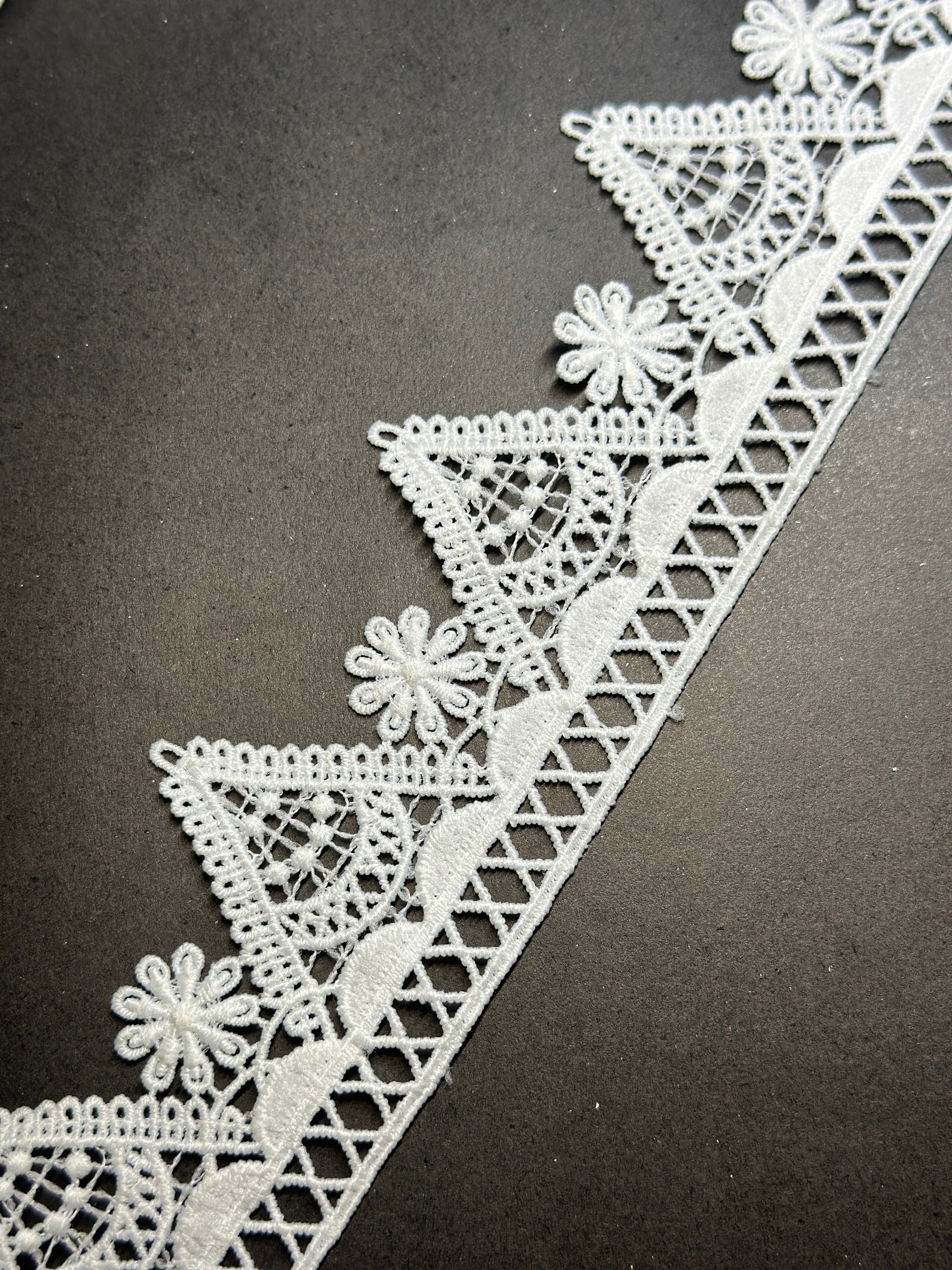 Milky Lace - ( L077 )