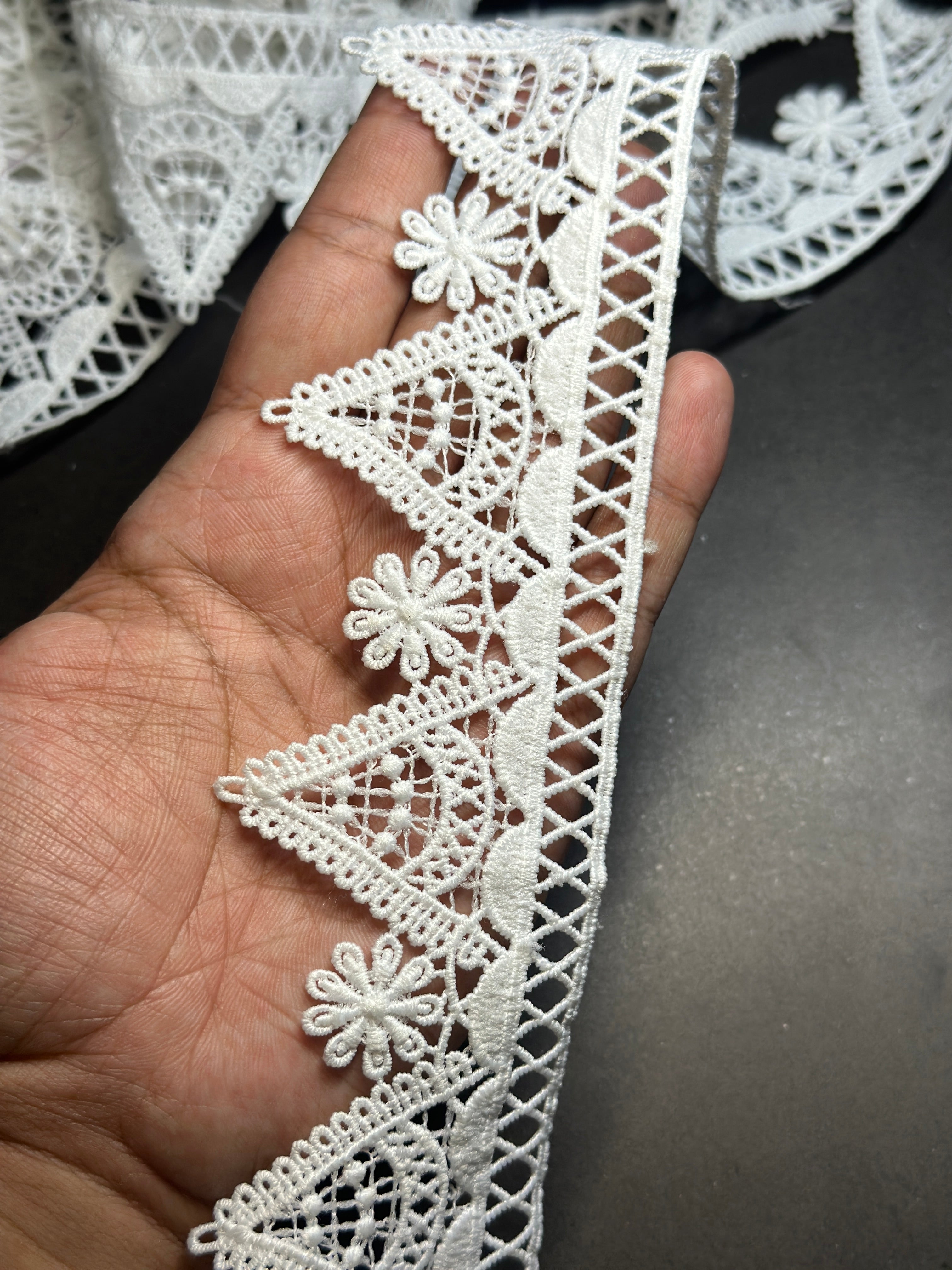 Milky Lace - ( L077 )