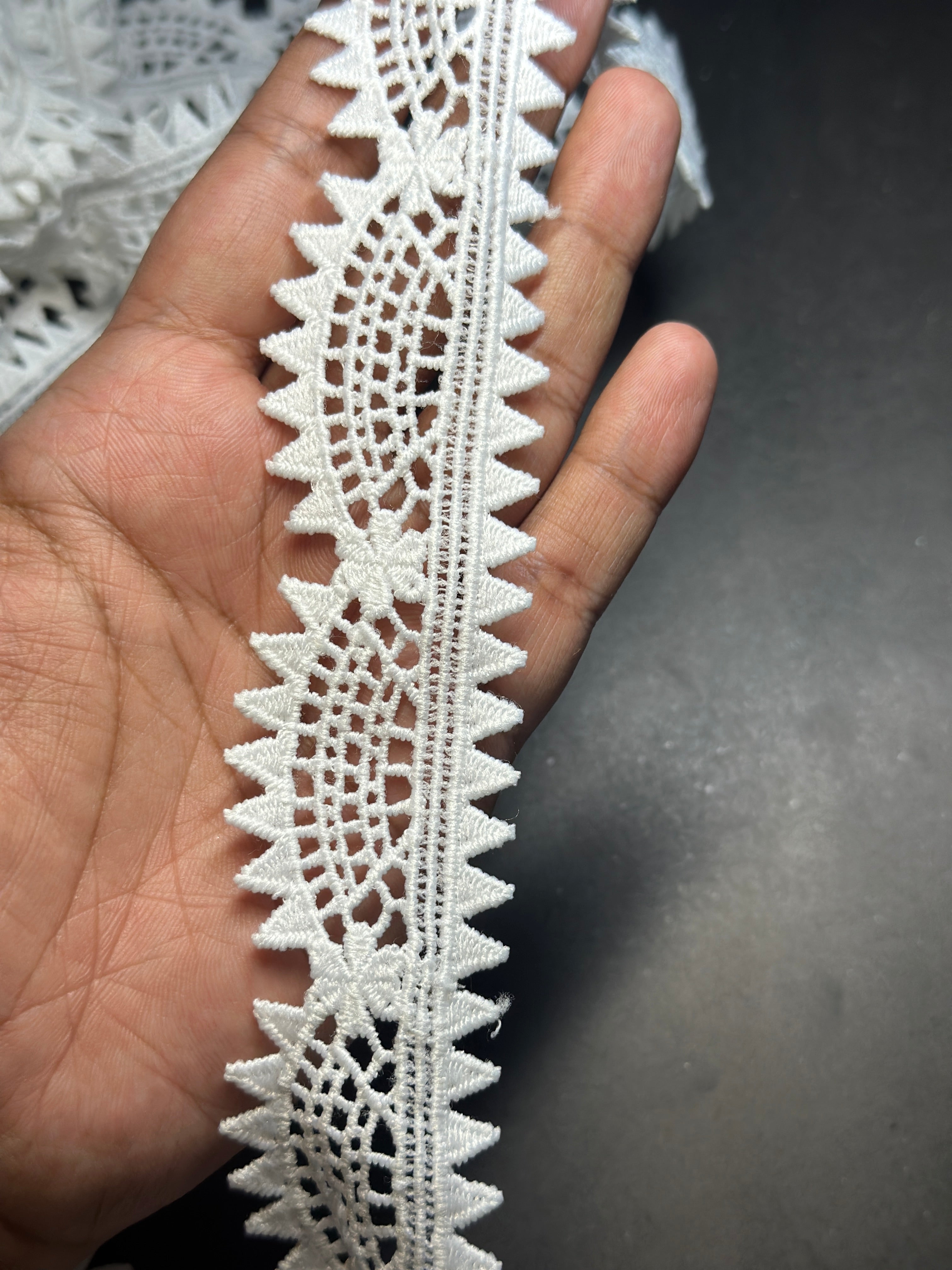 Milky Lace - ( L084 )