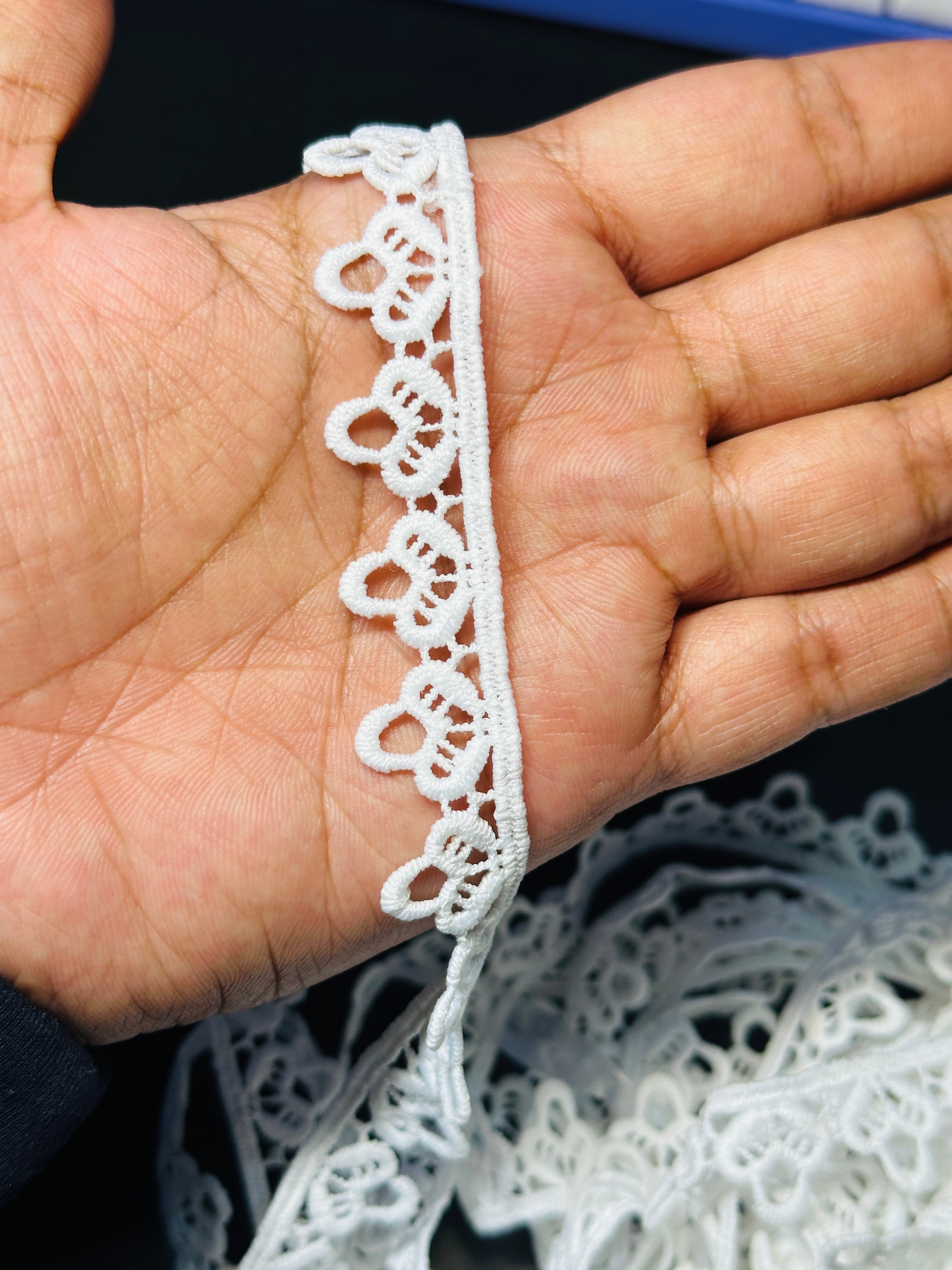 Milky Lace / Dupatta Size - ( L187 )