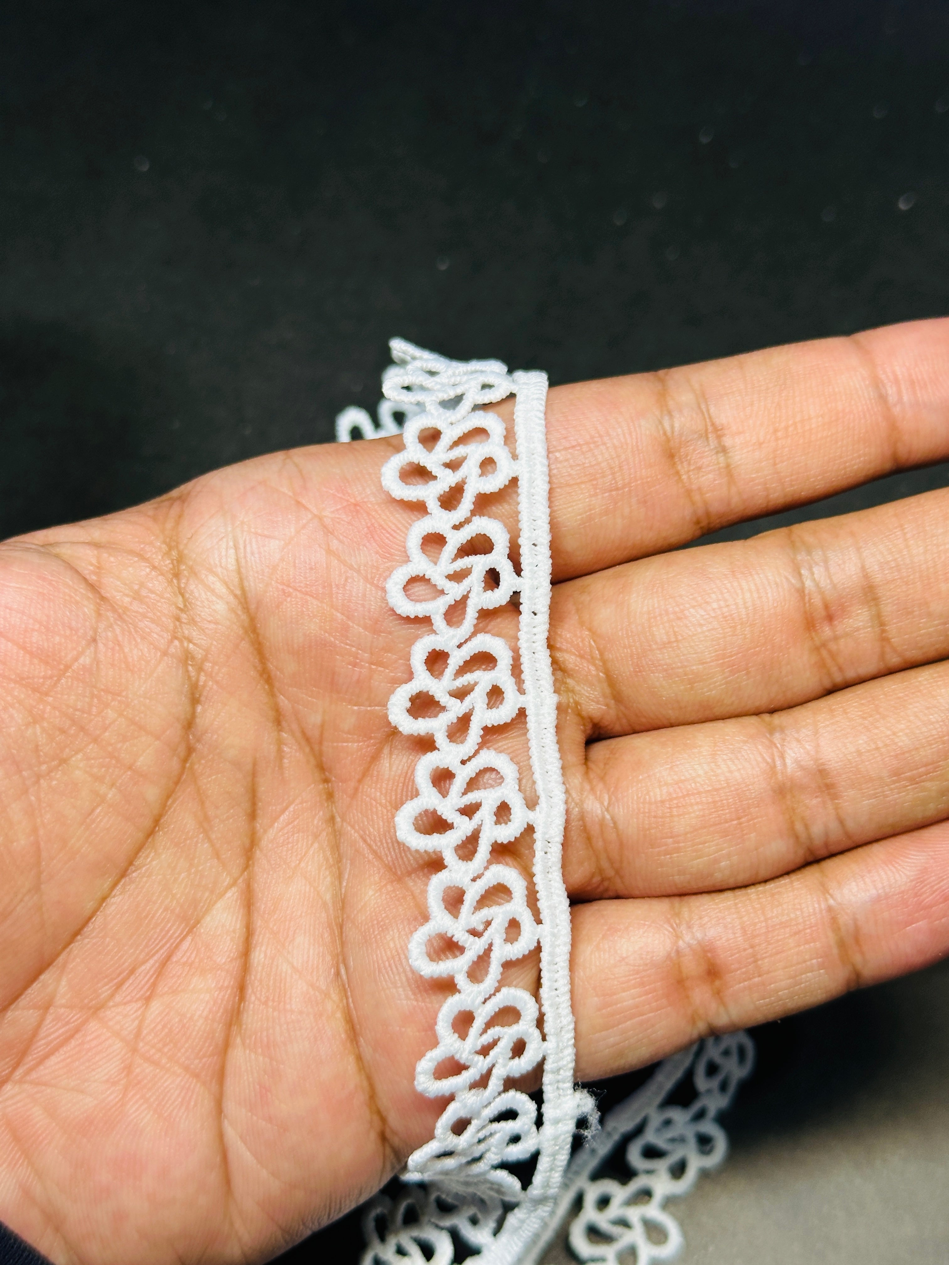 Milky Lace / Dupatta Size - ( L193 )