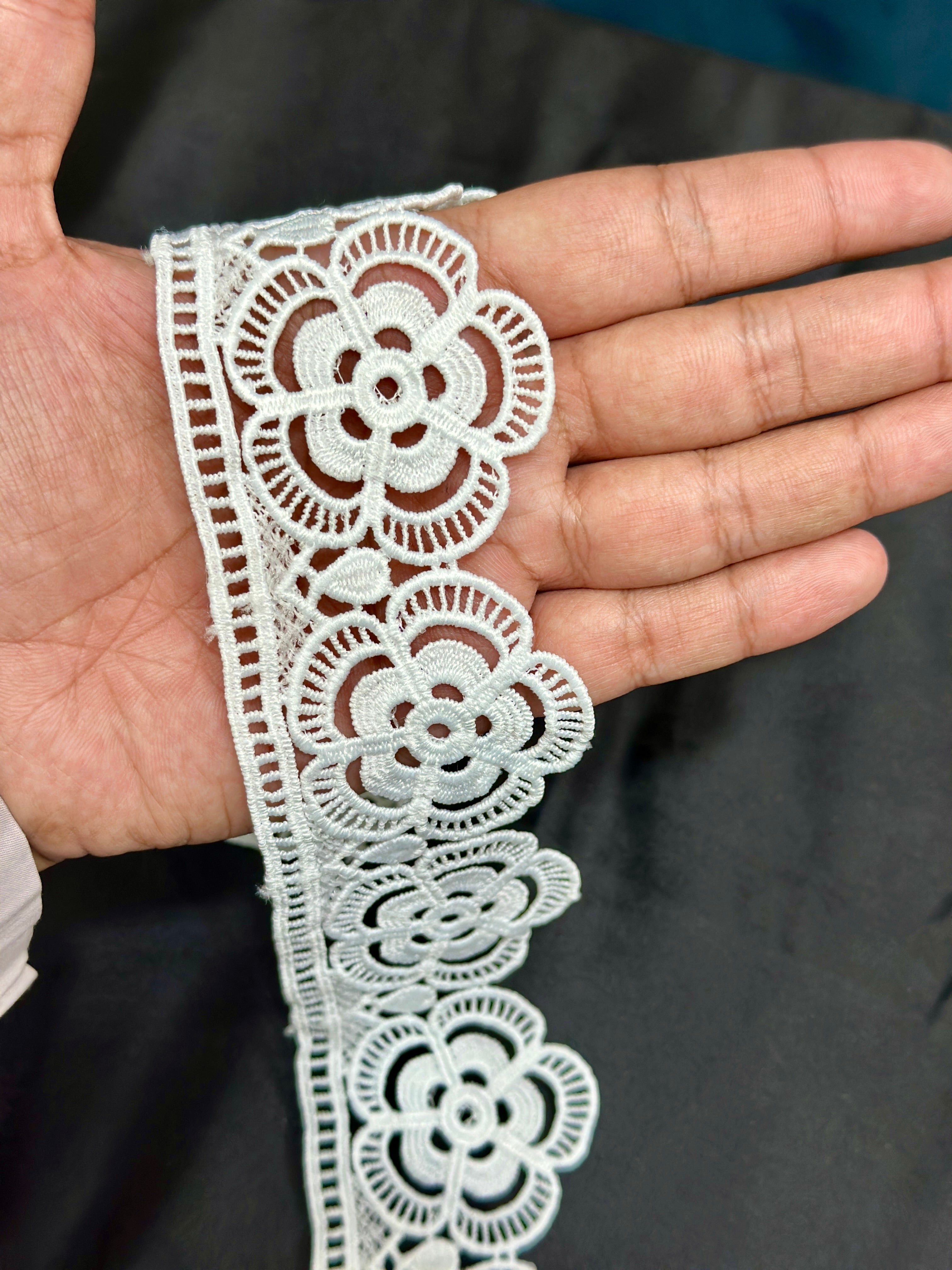 Milky Lace - ( L220 )