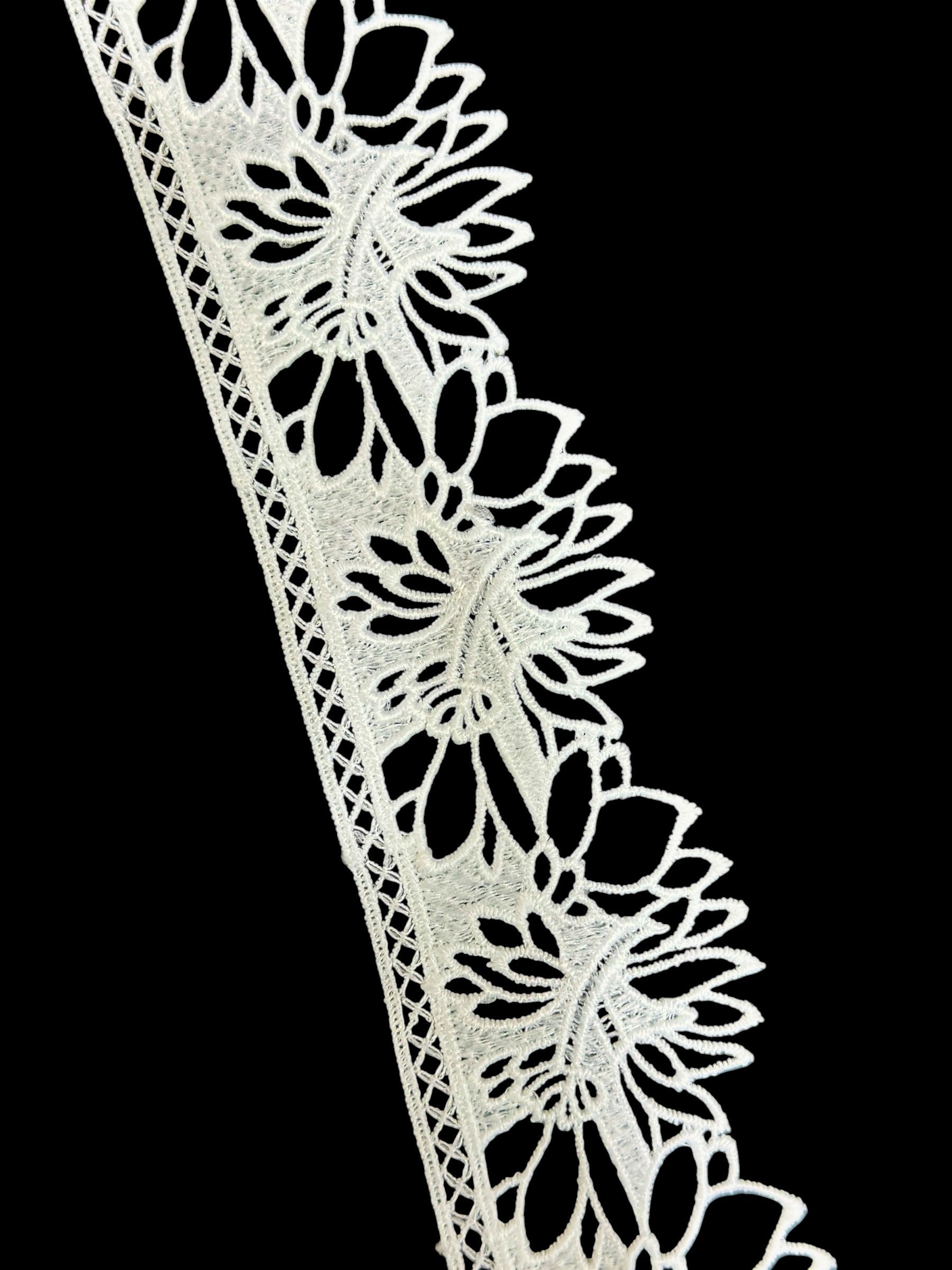 Milky Lace - ( L230 )