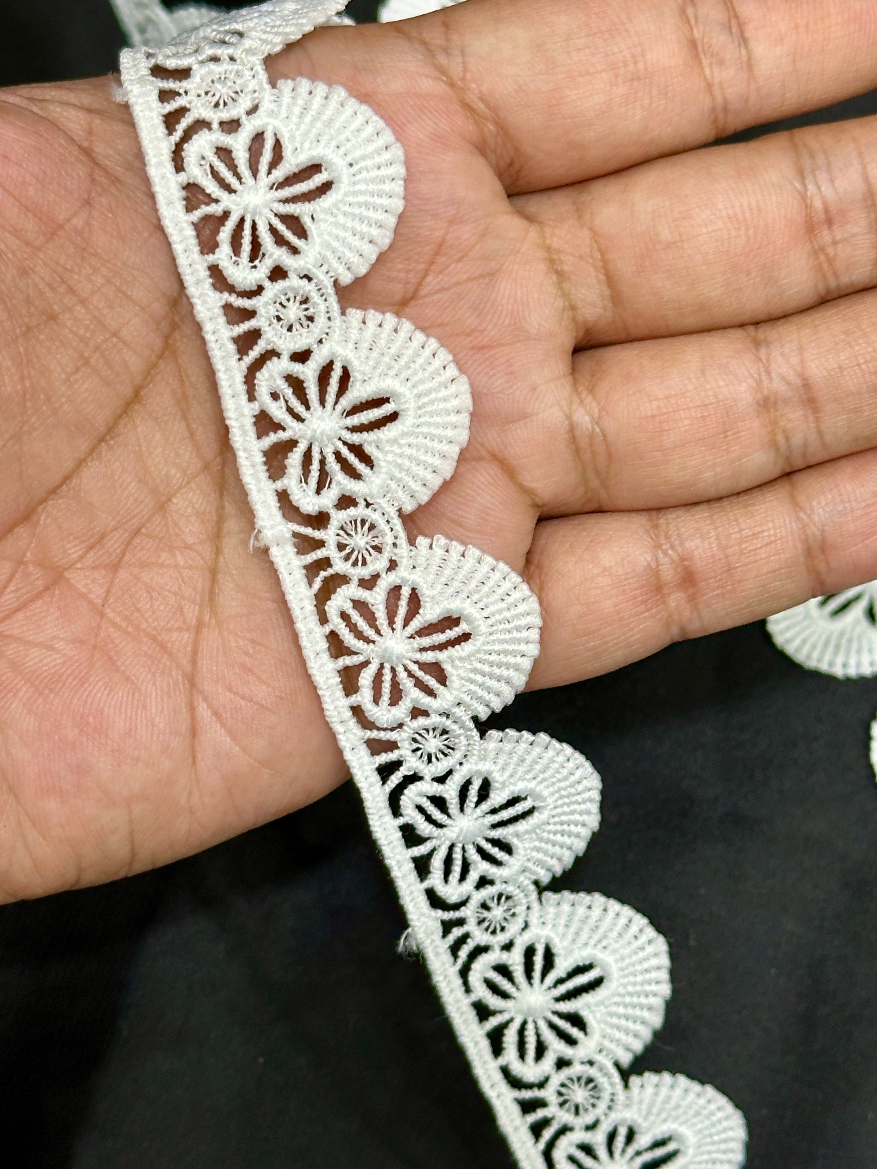 Milky Lace / Dupatta Size - ( L295 )