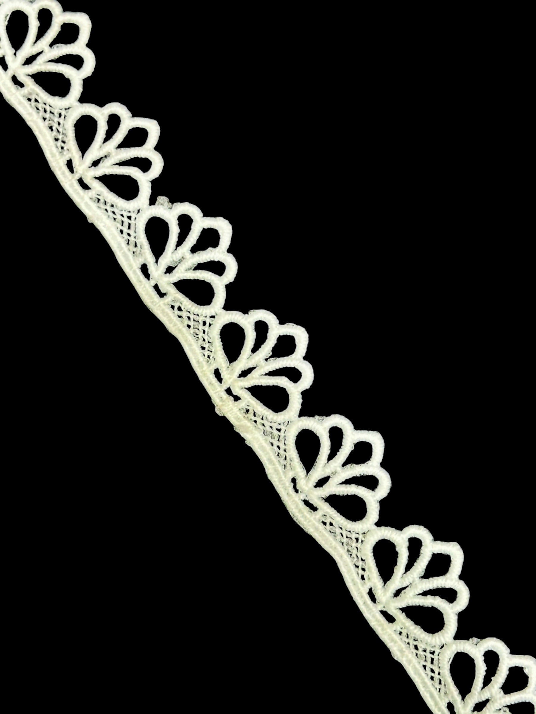 Milky Lace / Dupatta Size - ( L304 )