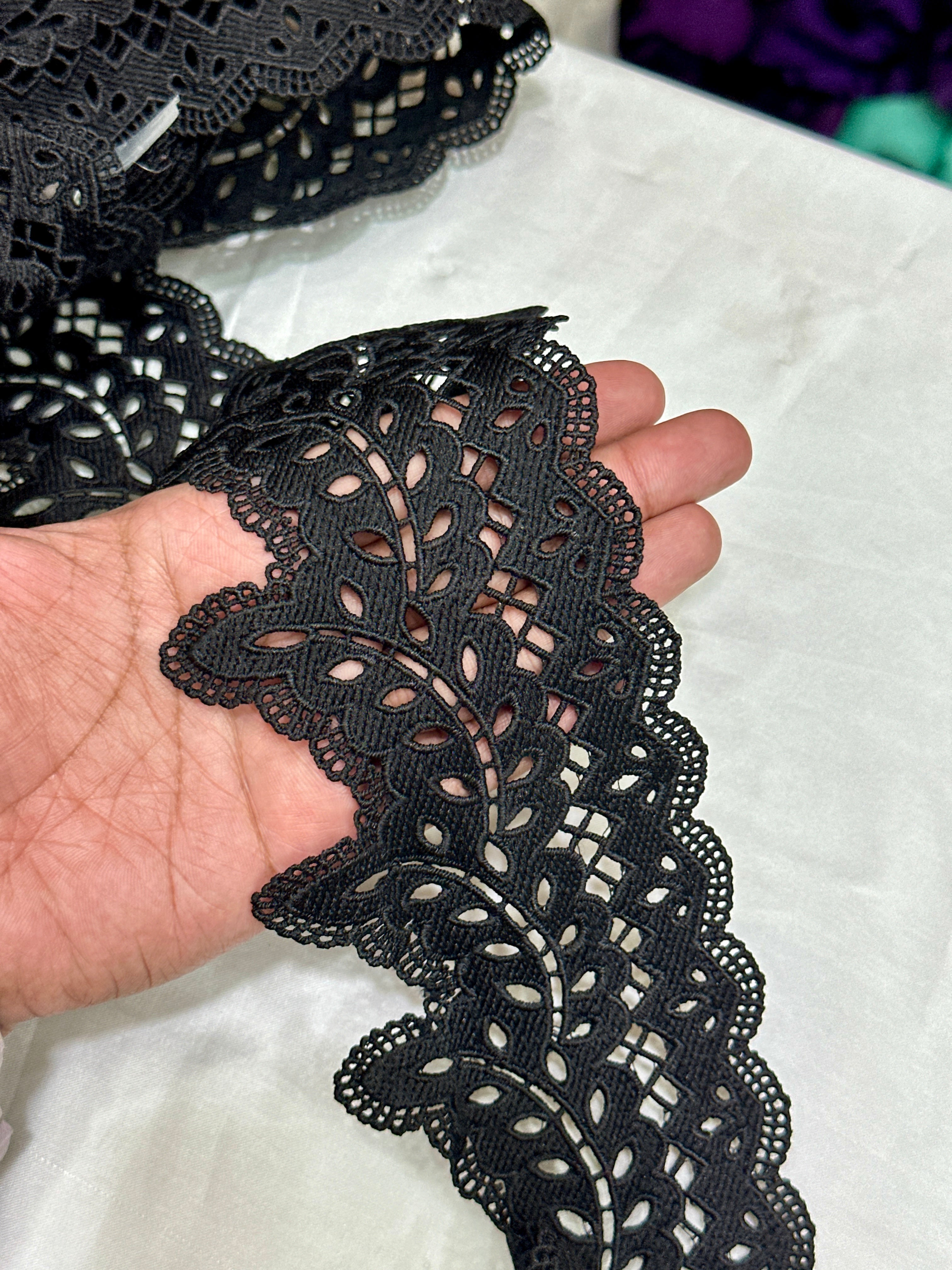 Milky Lace - Black - ( L328 )