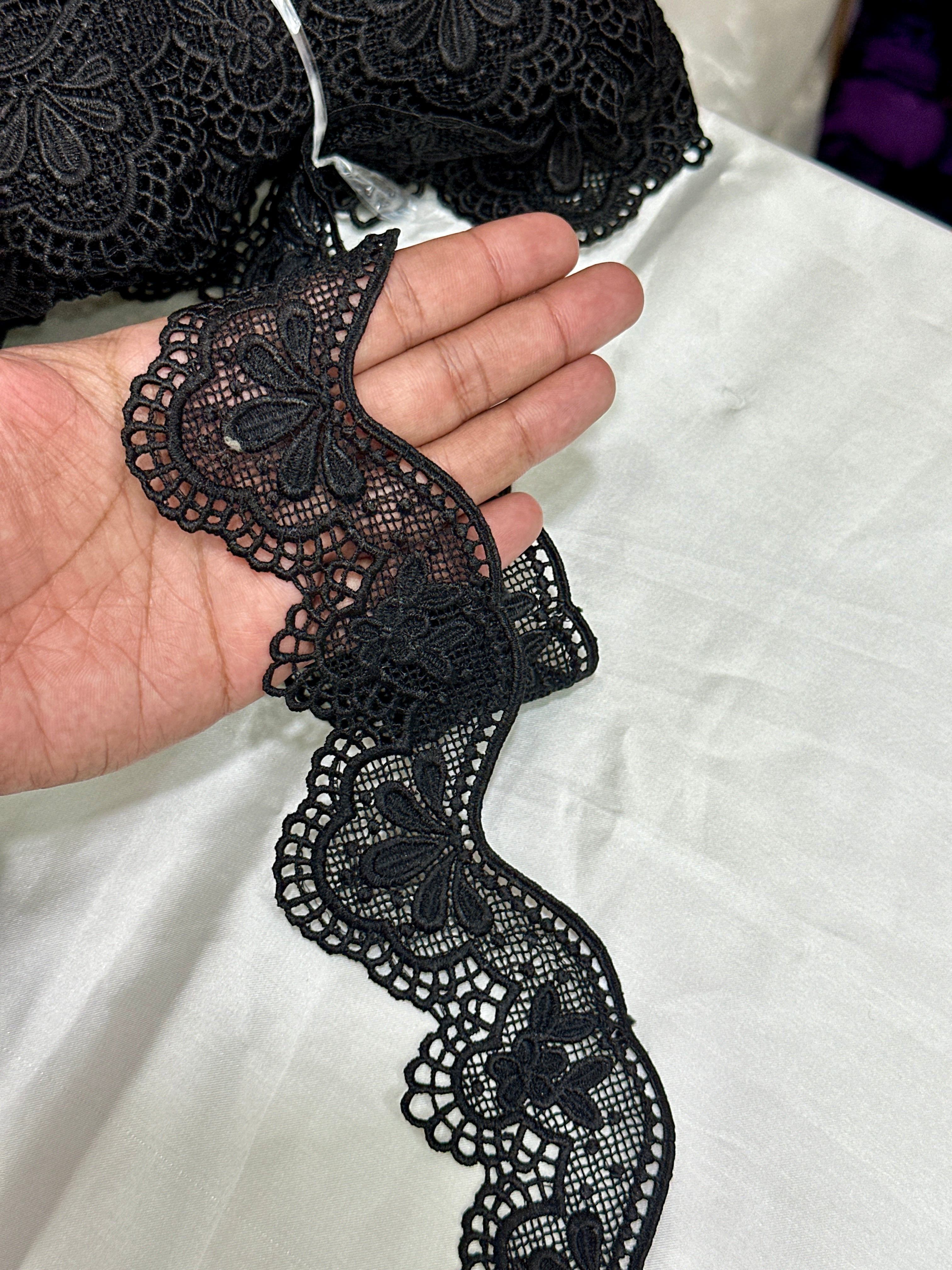 Milky Lace - Black - ( L329 )