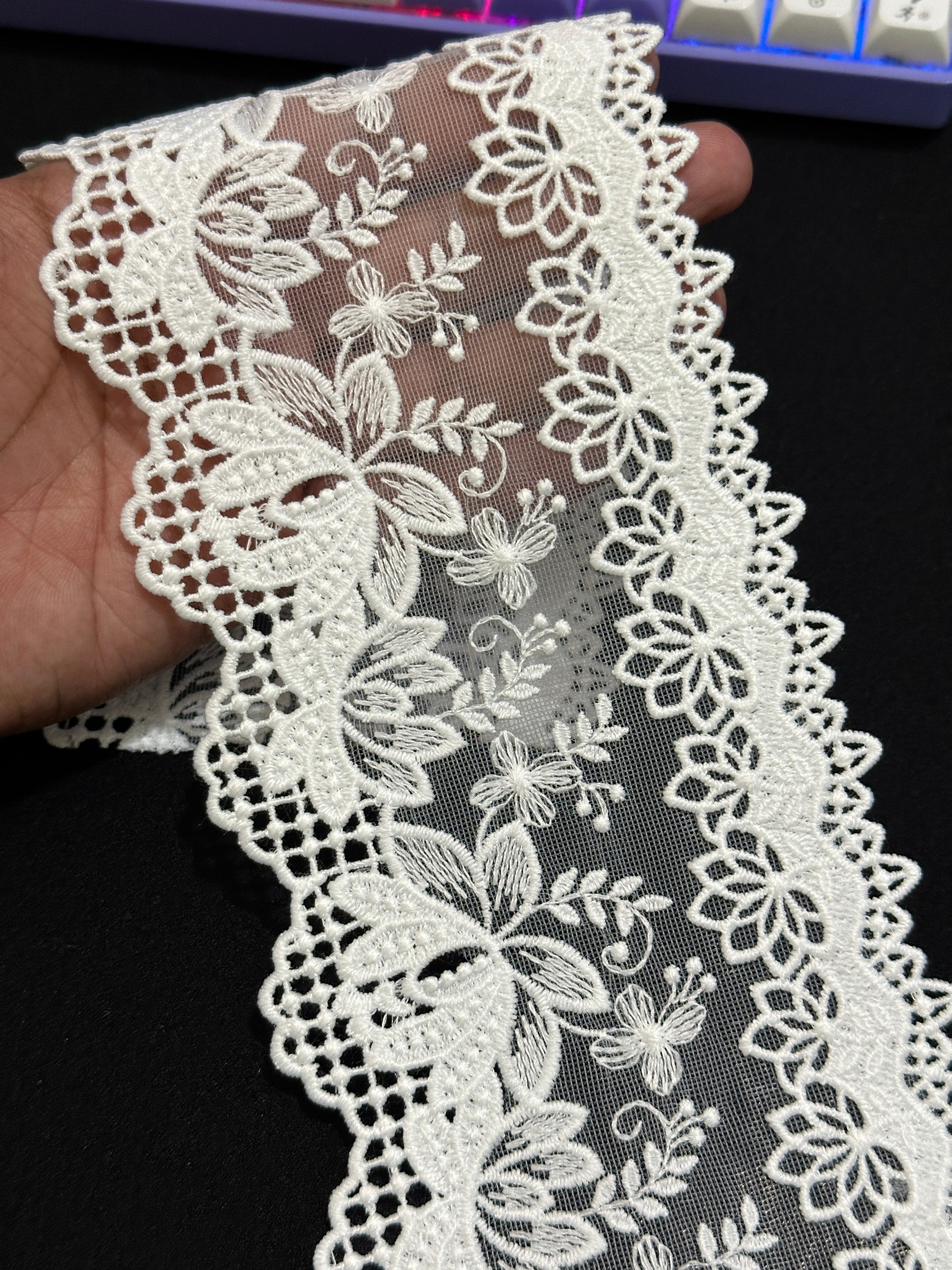 🌿Designer Milky Net Border Lace – Elegant Floral Pattern ( L367 )