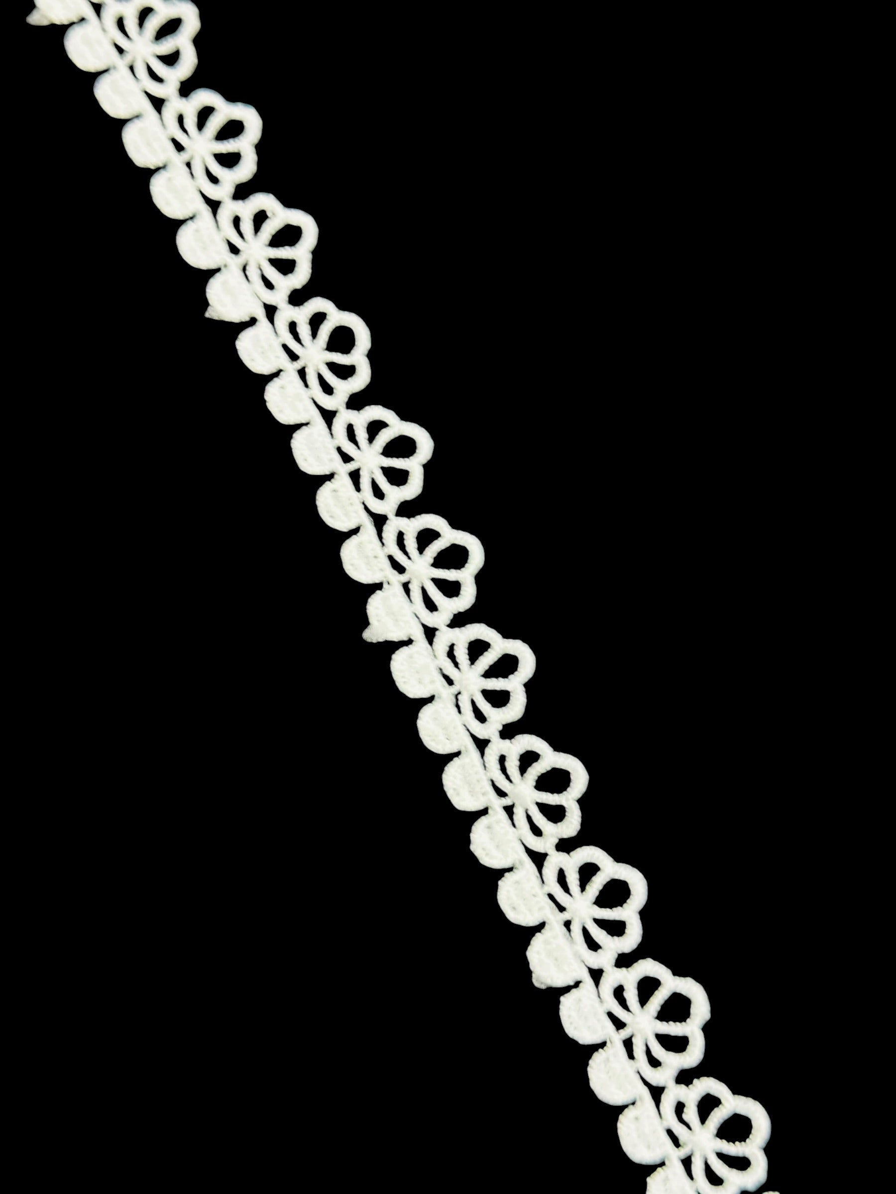 Milky Lace / Dupatta Size - ( L343 )