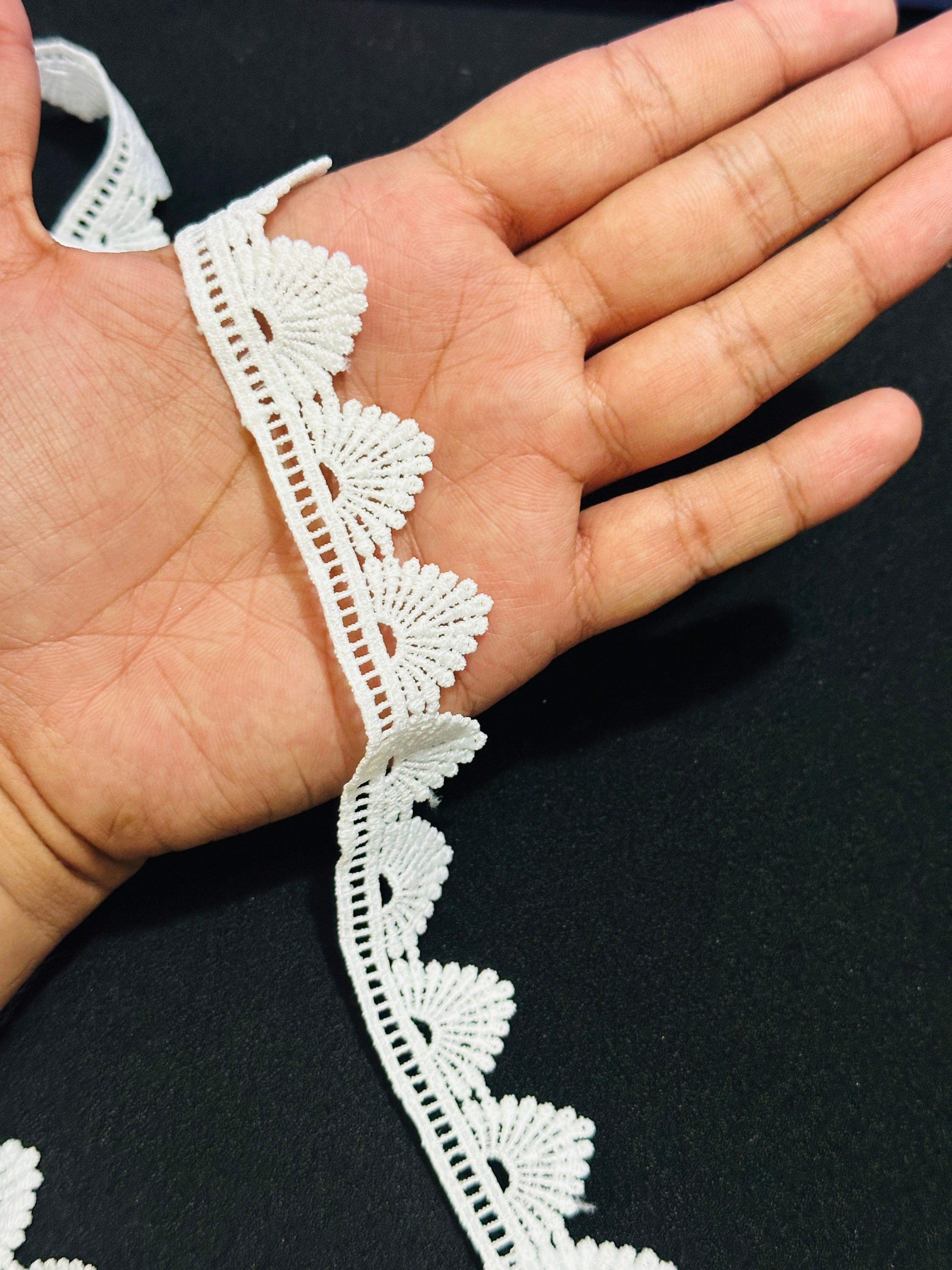 Milky Lace / Dupatta Size - ( L344 )
