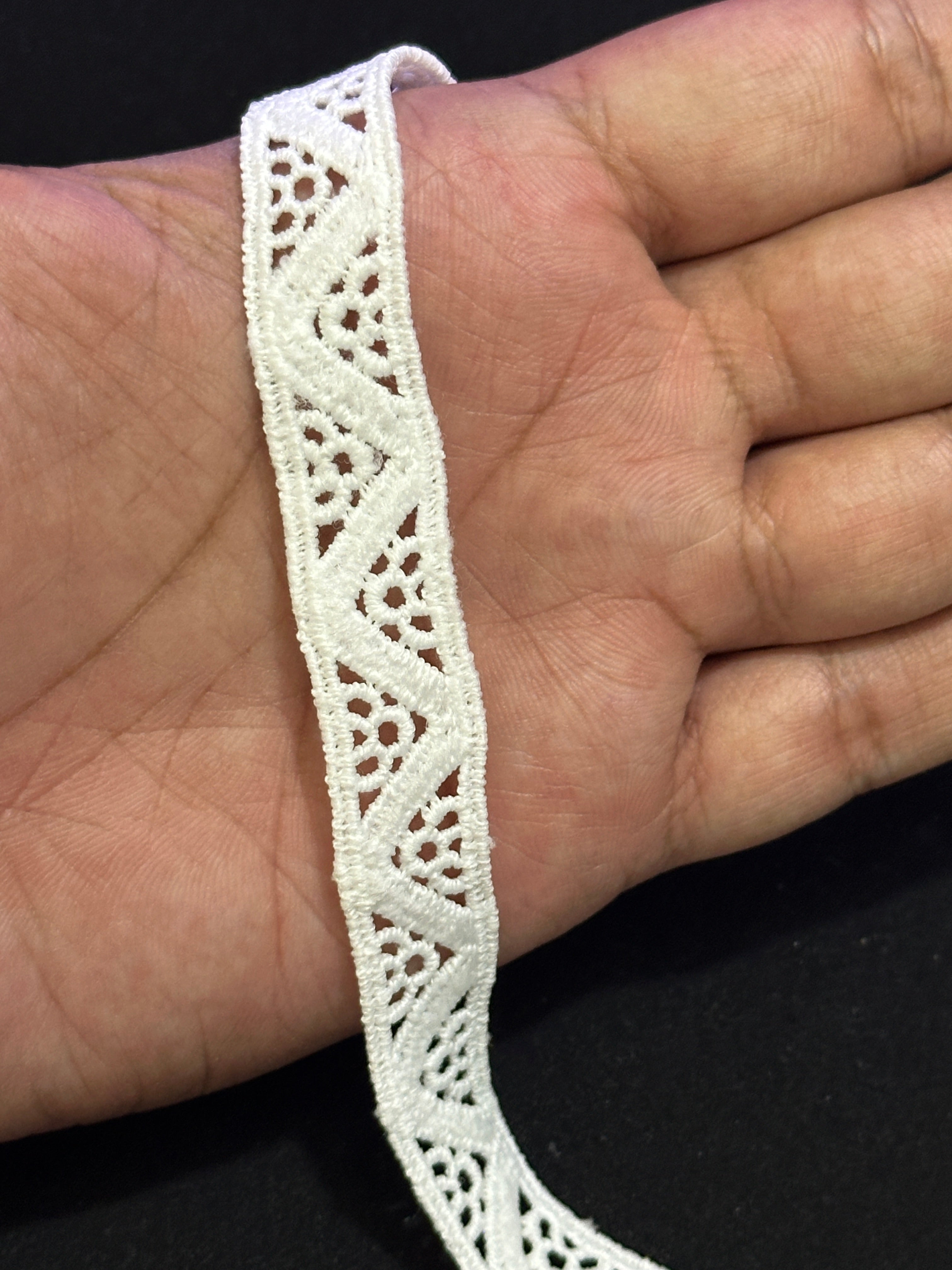 🌿 Milky Border Lace Feeta / Filling –  ( L384 )