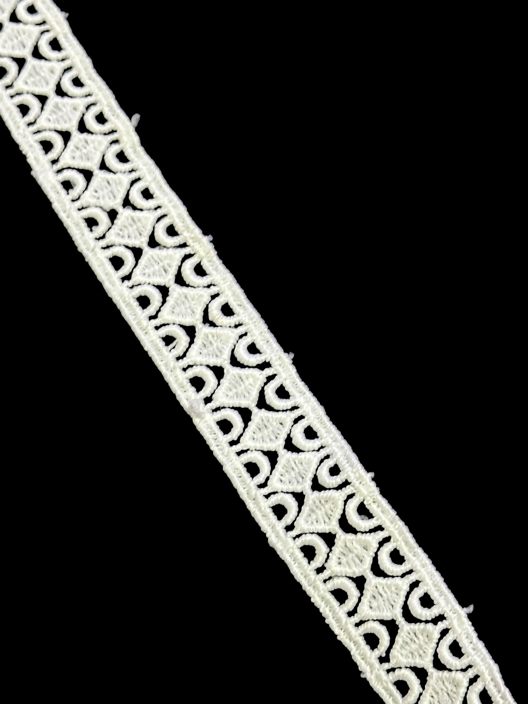 🌿 Milky Border Lace Feeta / Filling –  ( L379 )