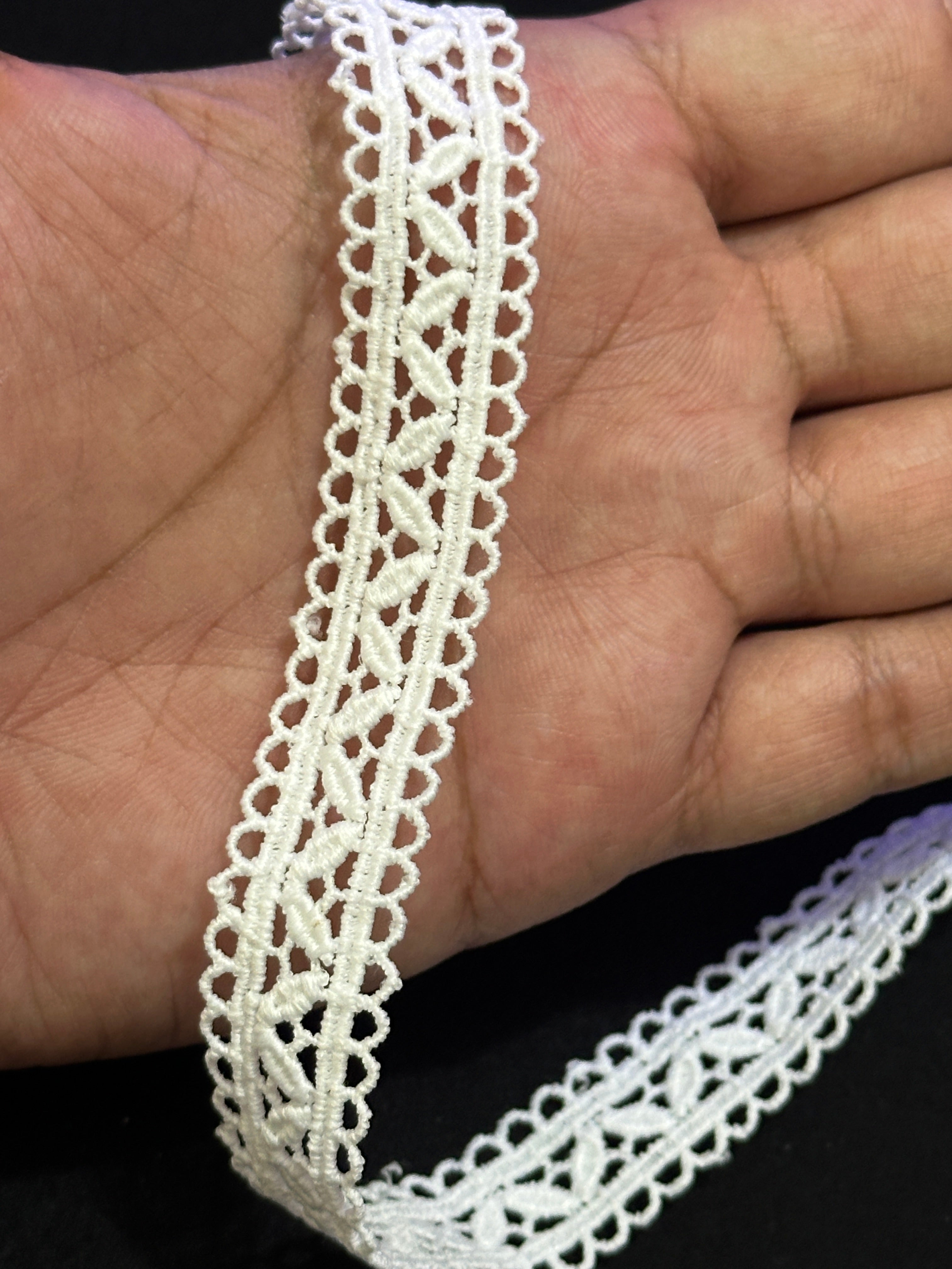 🌿 Milky Border Lace Feeta / Filling –  ( L378 )
