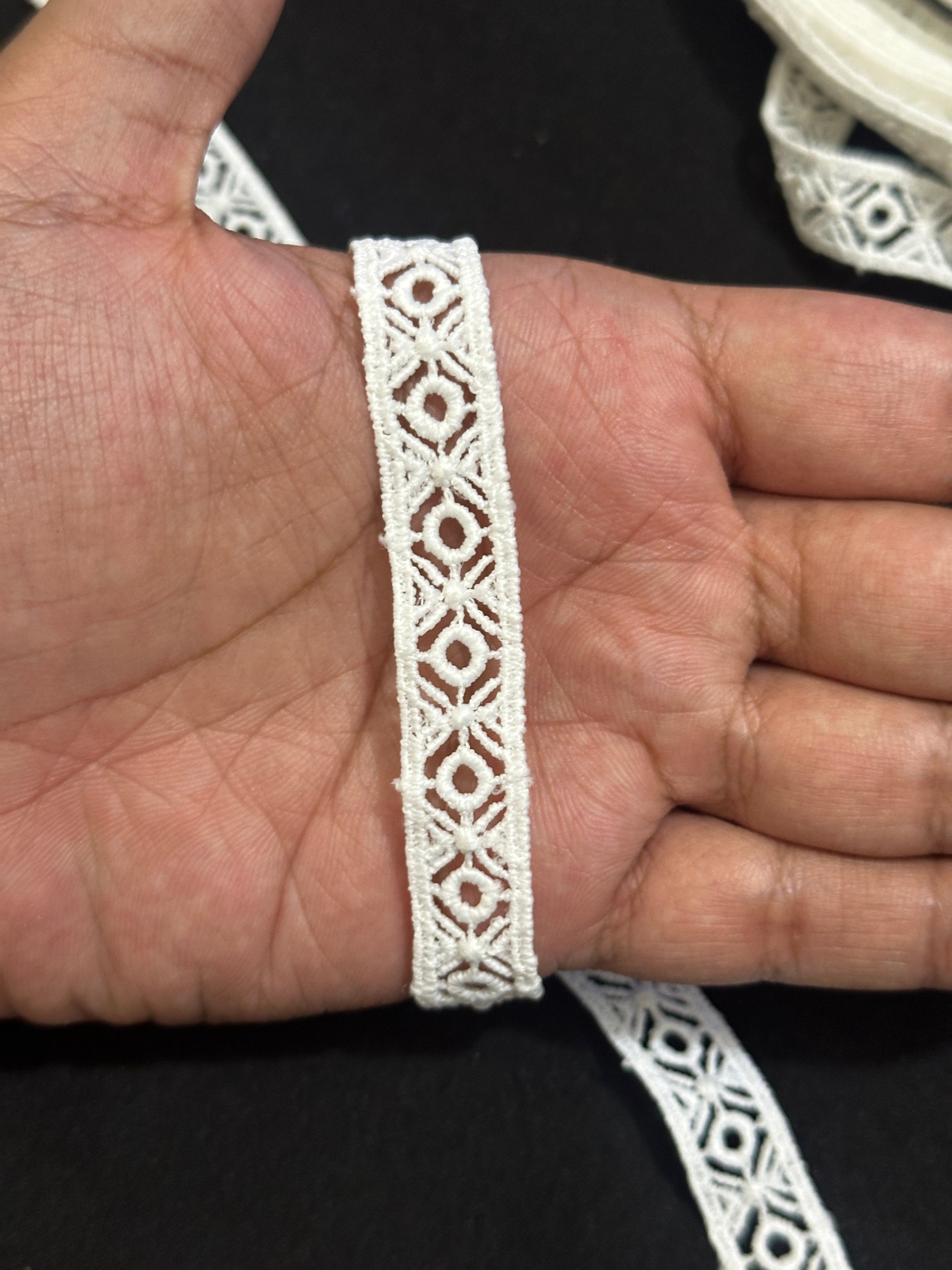 🌿 Milky Border Lace Feeta / Filling –  ( L426 )