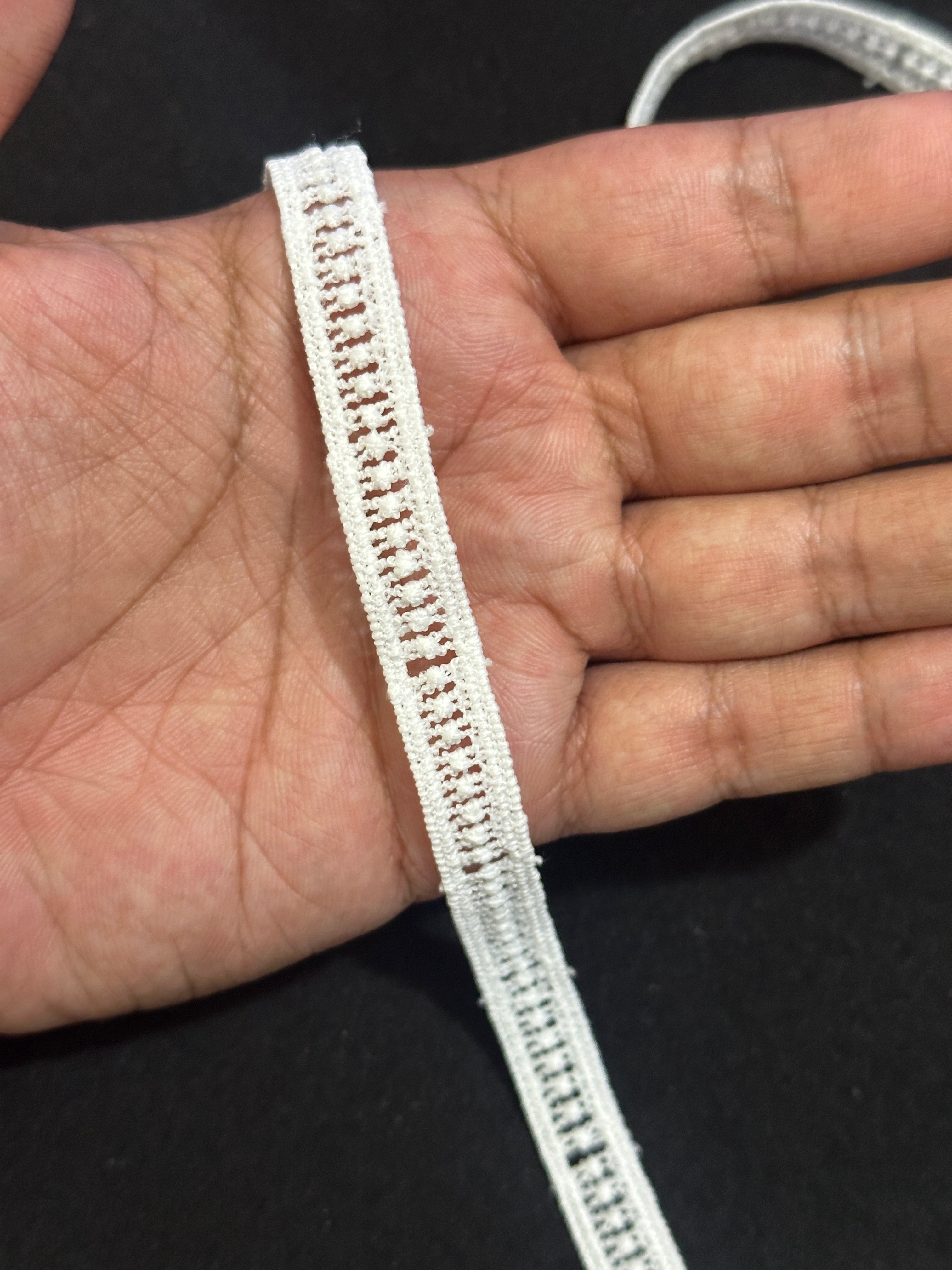 🌿 Milky Border Lace Feeta / Filling –  ( L424 )