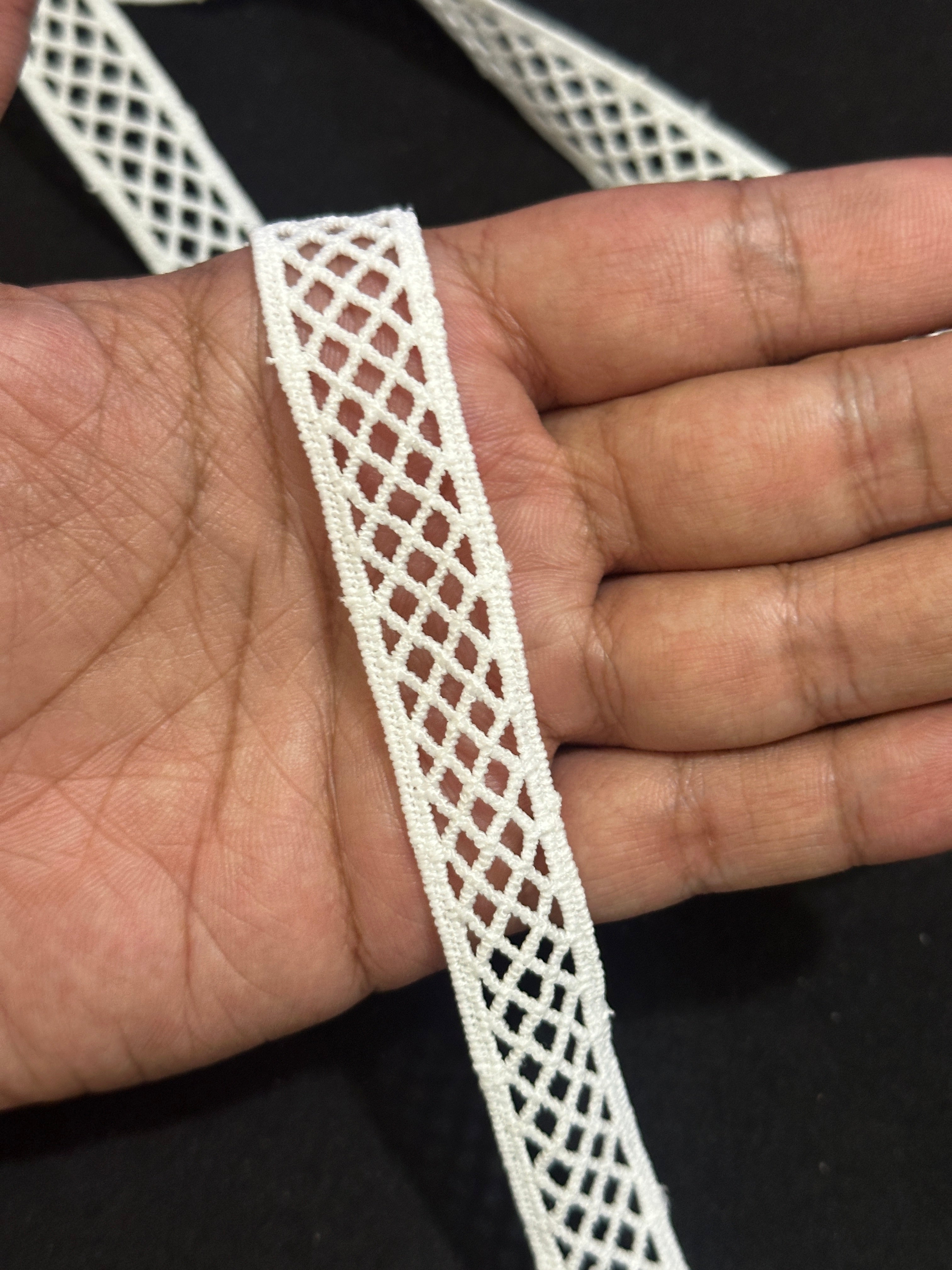 🌿 Milky Border Lace Feeta / Filling –  ( L425 )