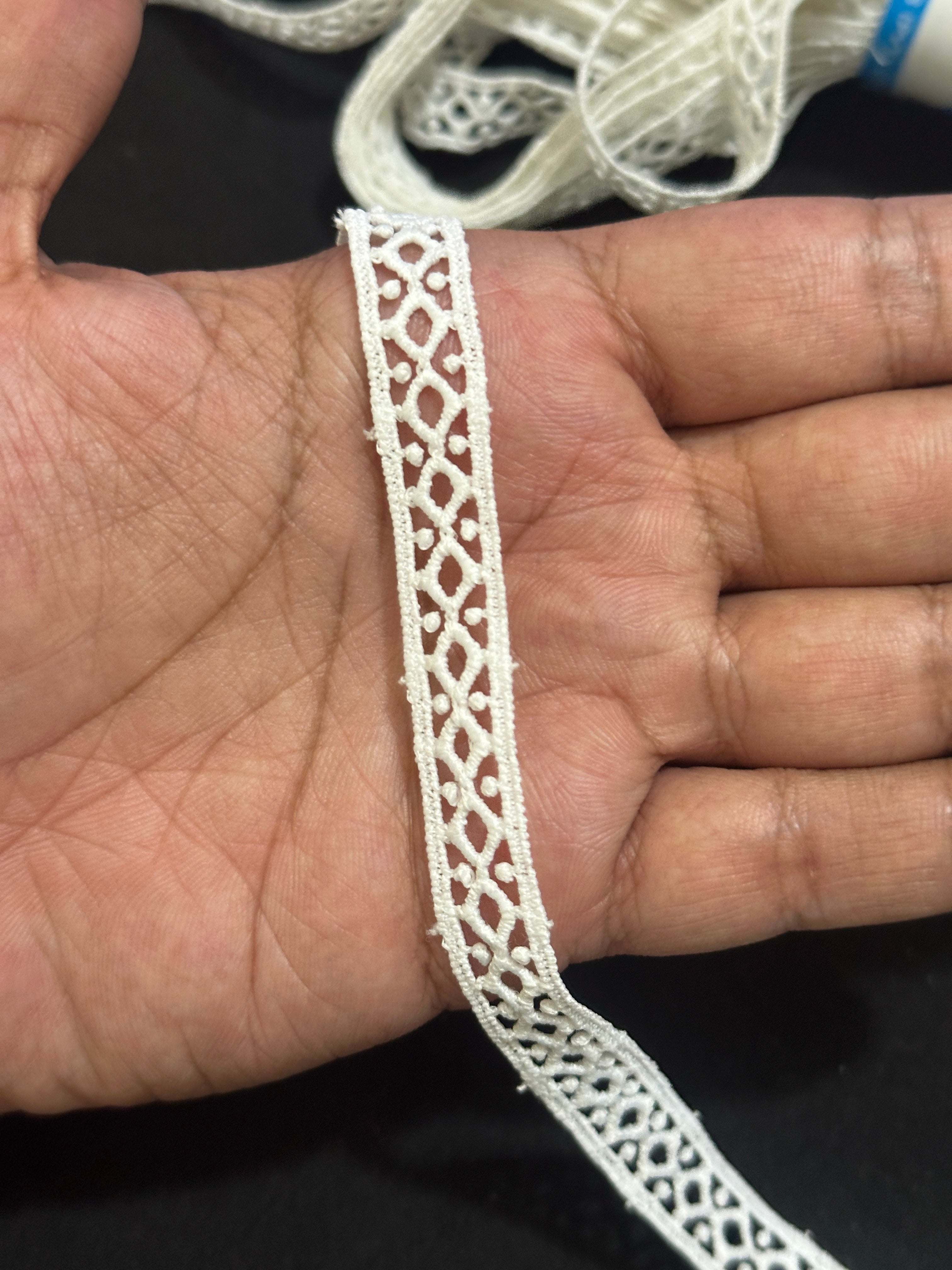 🌿 Milky Border Lace Feeta / Filling –  ( L421 )