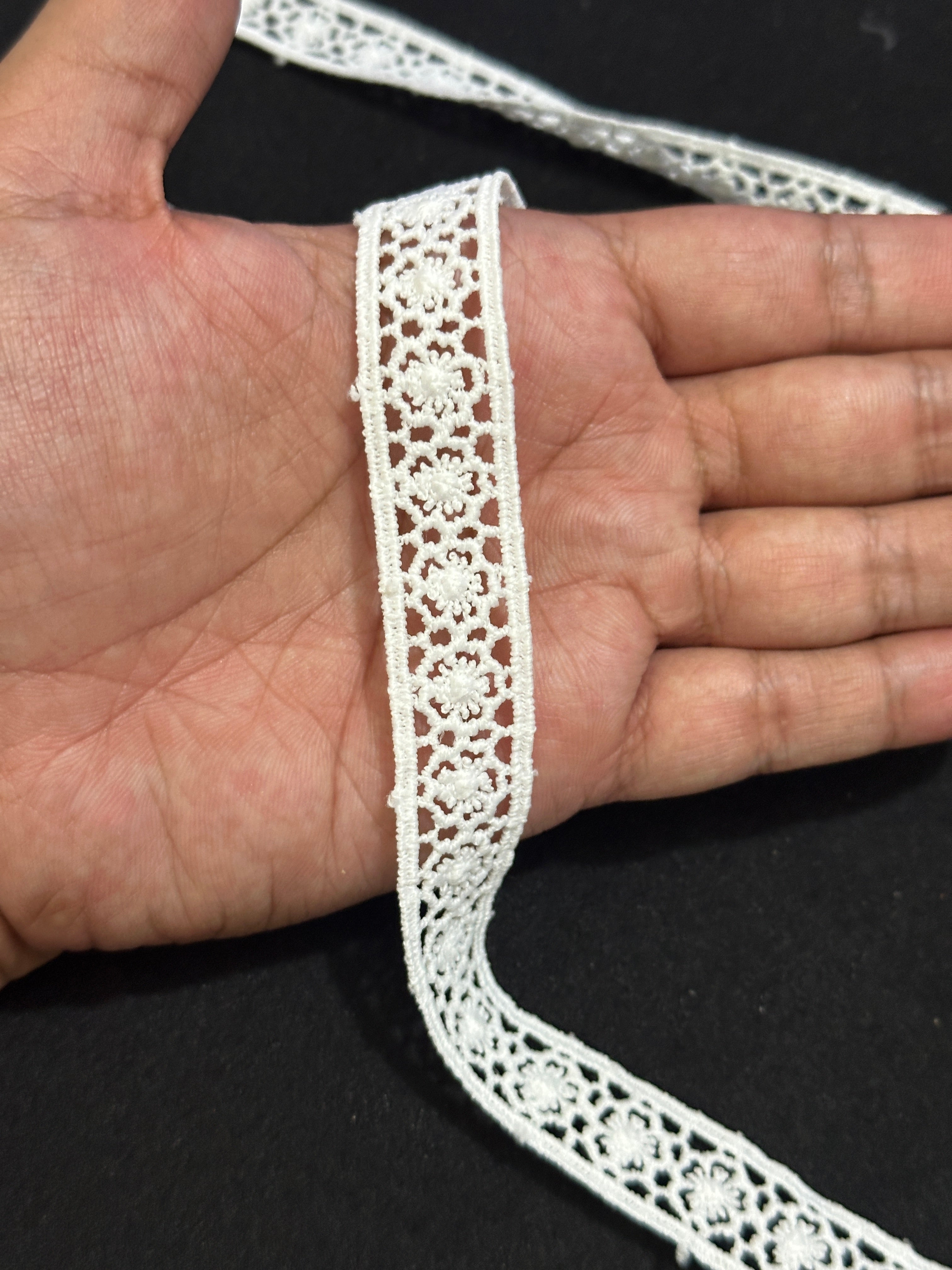 🌿 Milky Border Lace Feeta / Filling –  ( L420 )