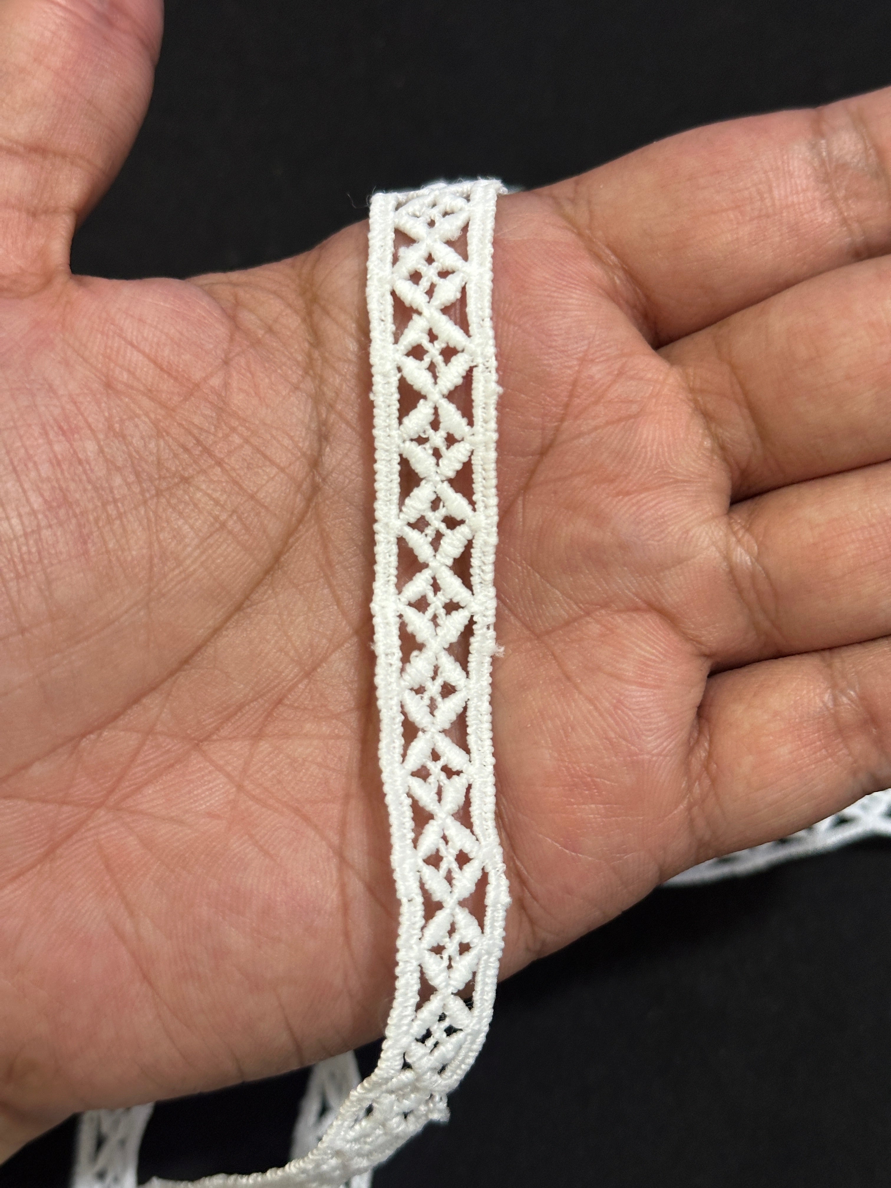 🌿 Milky Border Lace Feeta / Filling –  ( L418 )
