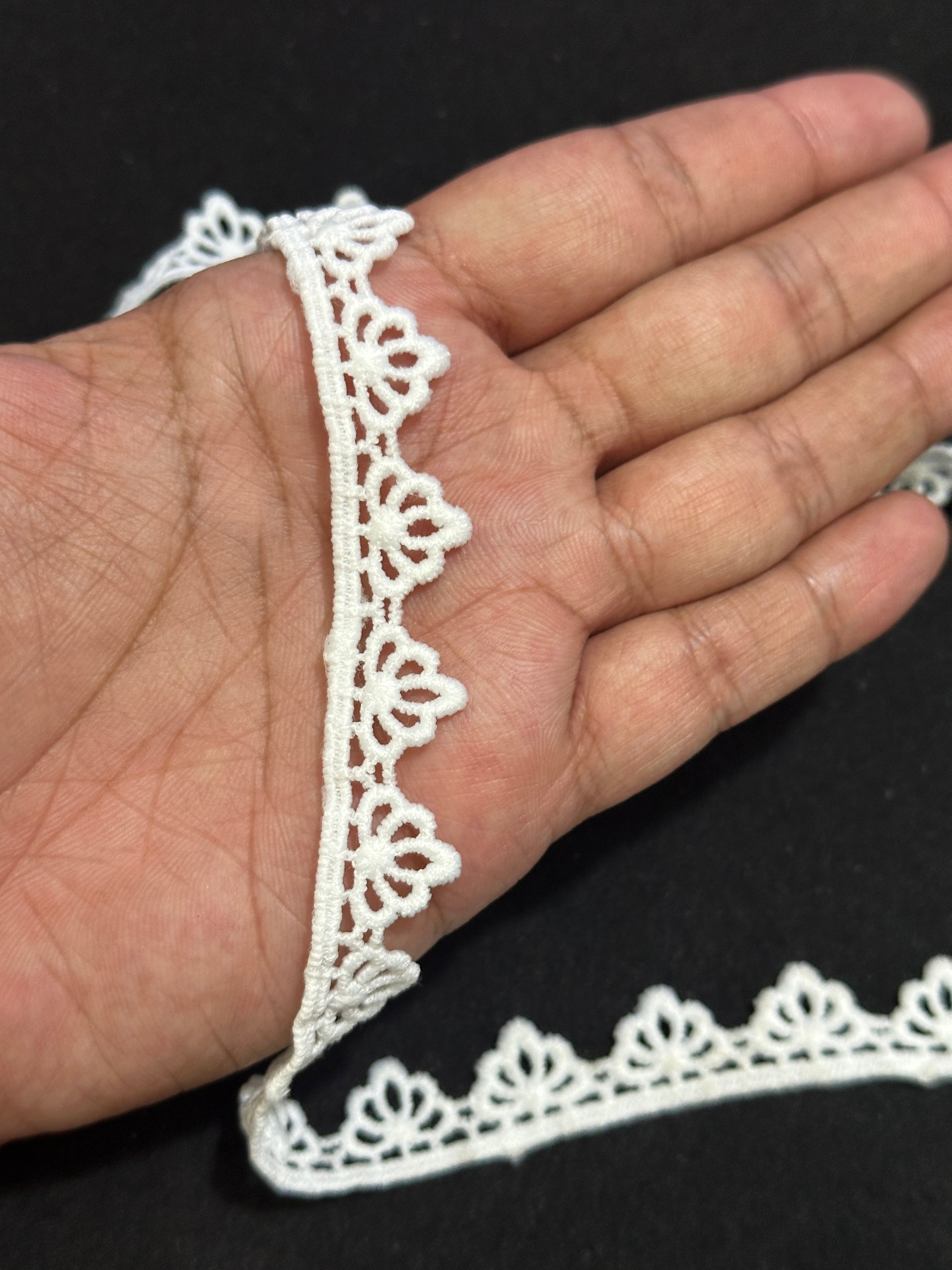 🌿Milky Lace / Dupatta Size - ( L429 )
