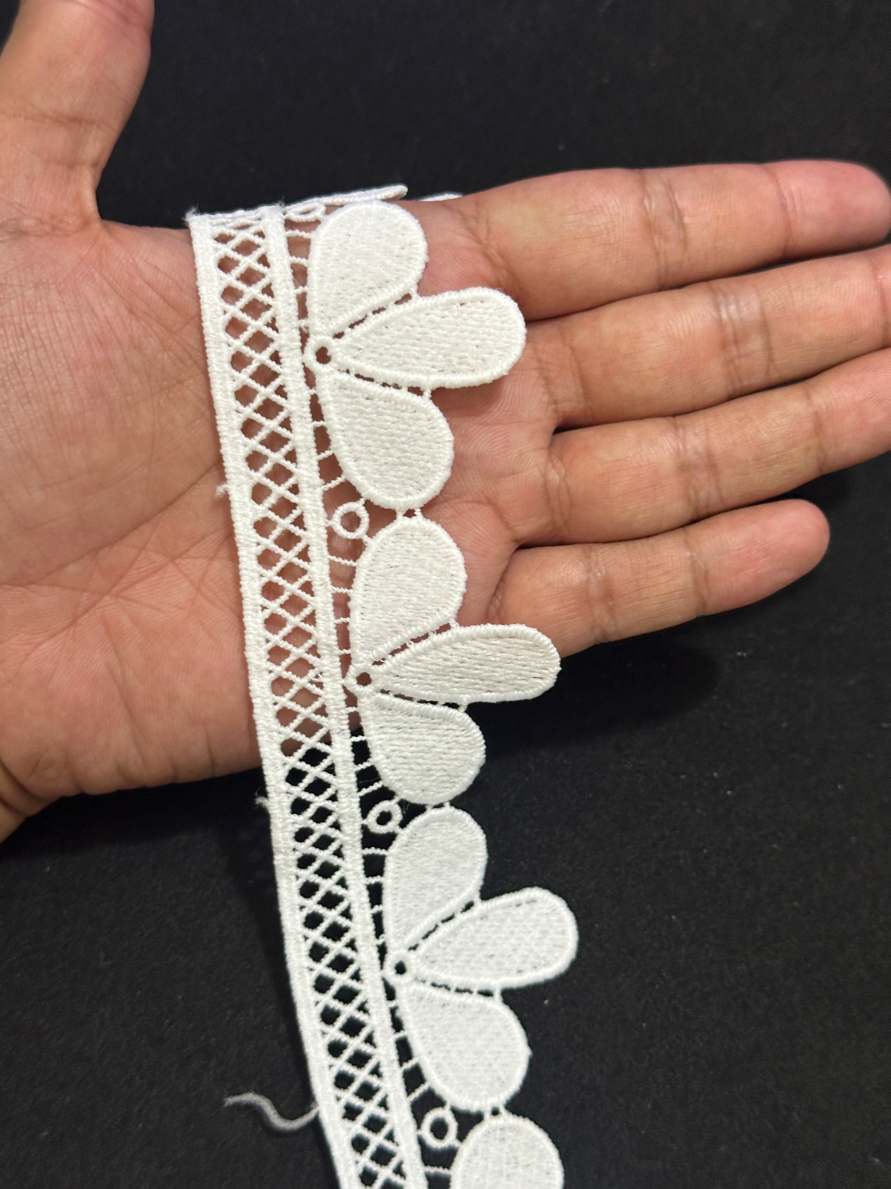 🌿 Milky Lace - ( L404 )
