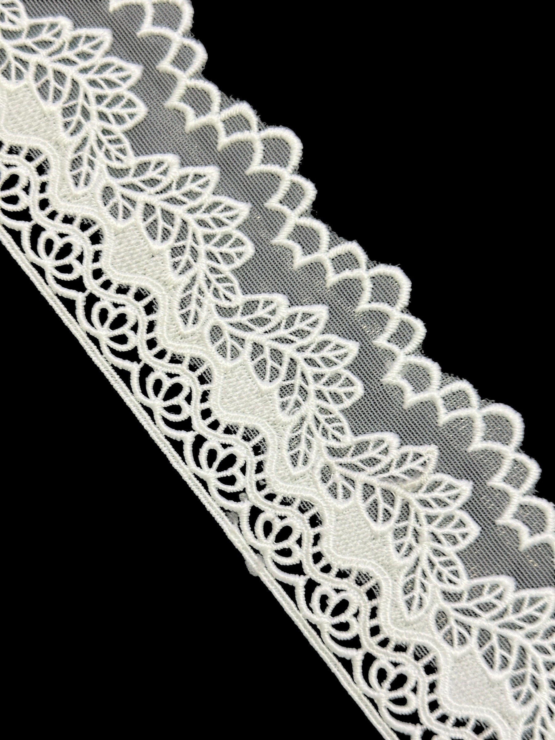 🌿Designer Milky Net Border Lace – Elegant Floral Pattern ( L435 )
