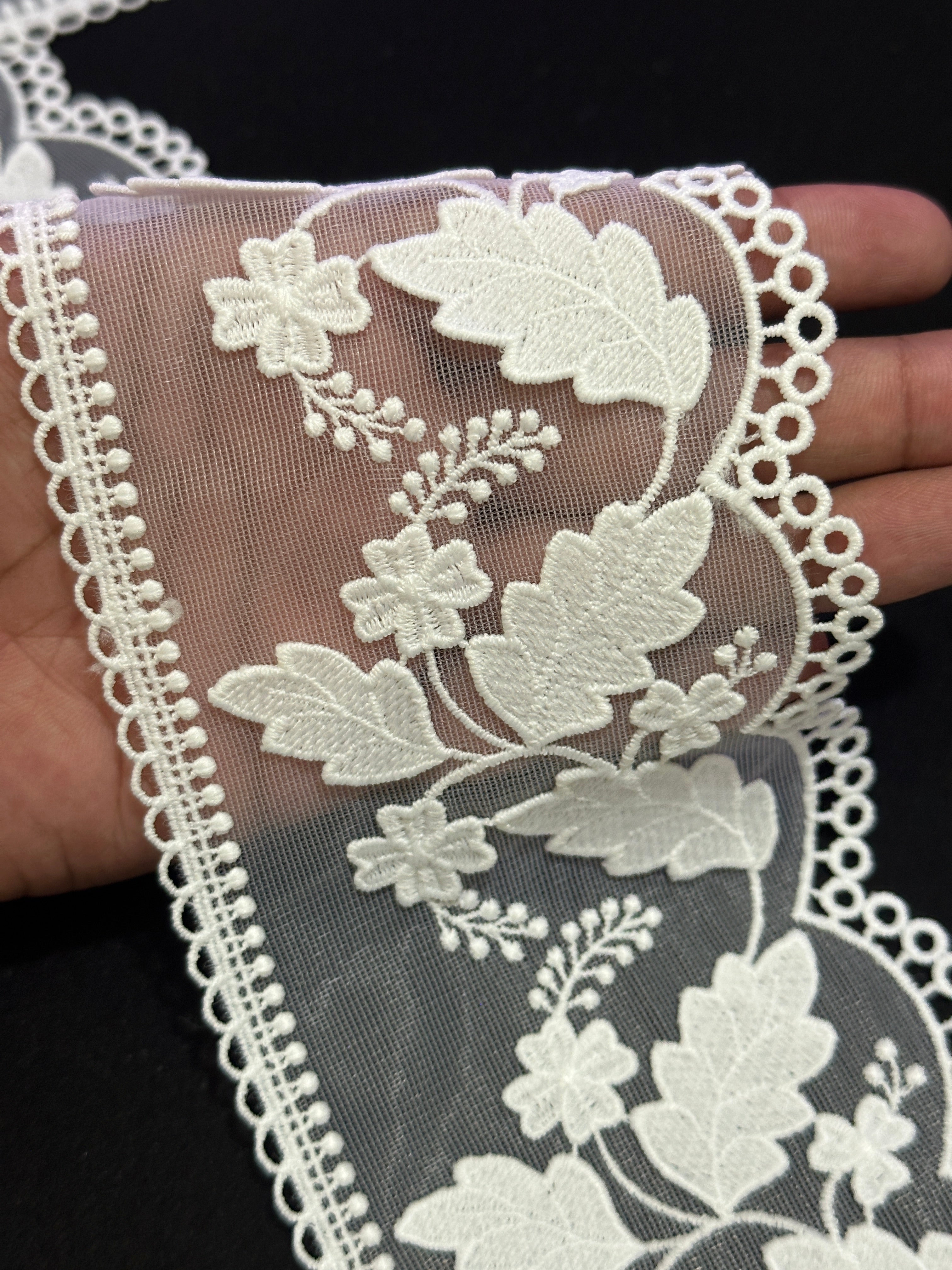 🌿Designer Milky Net Border Lace – Elegant Floral Pattern ( L432 )