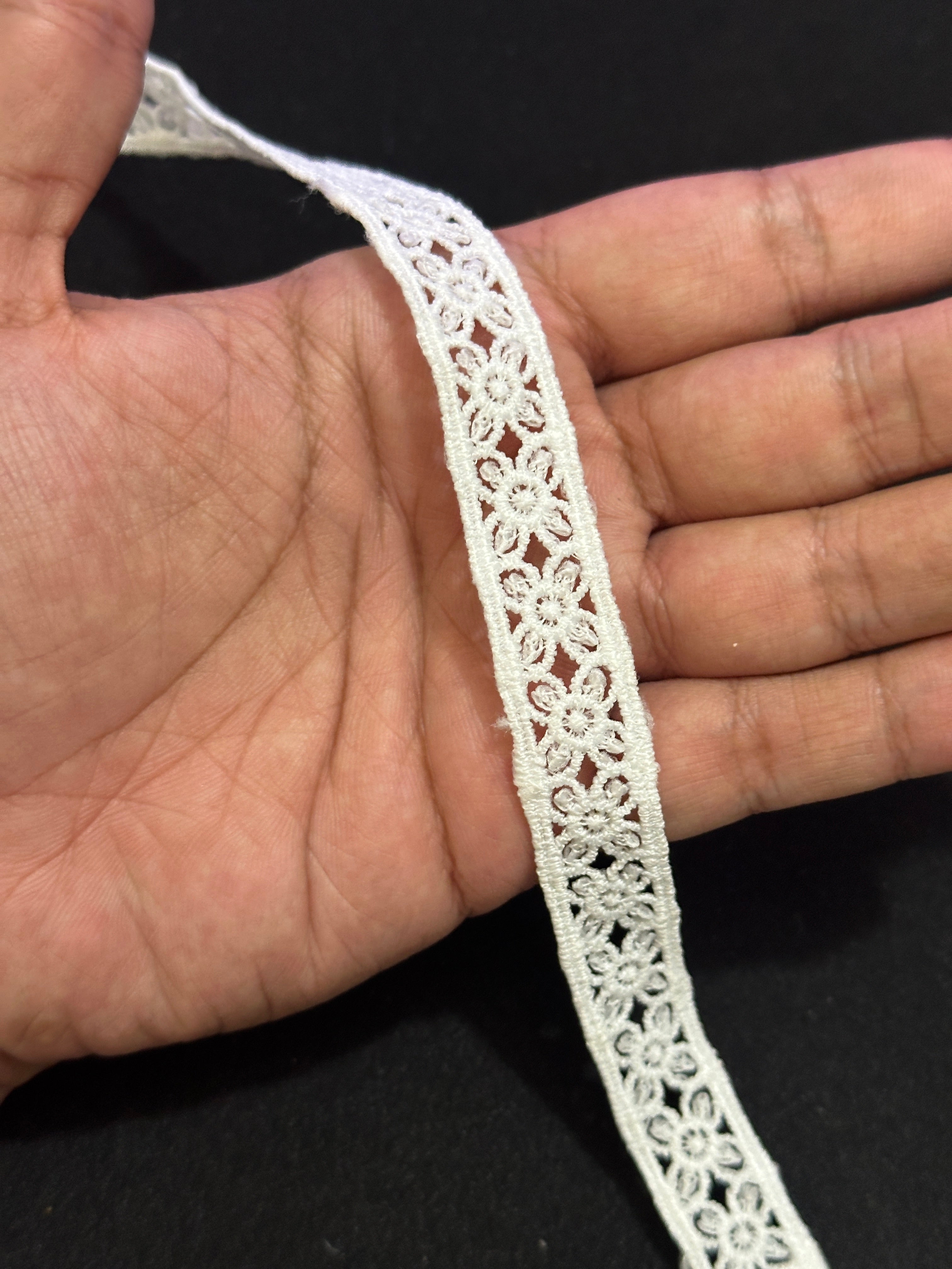 🌿 Milky Border Lace Feeta / Filling –  ( L417 )