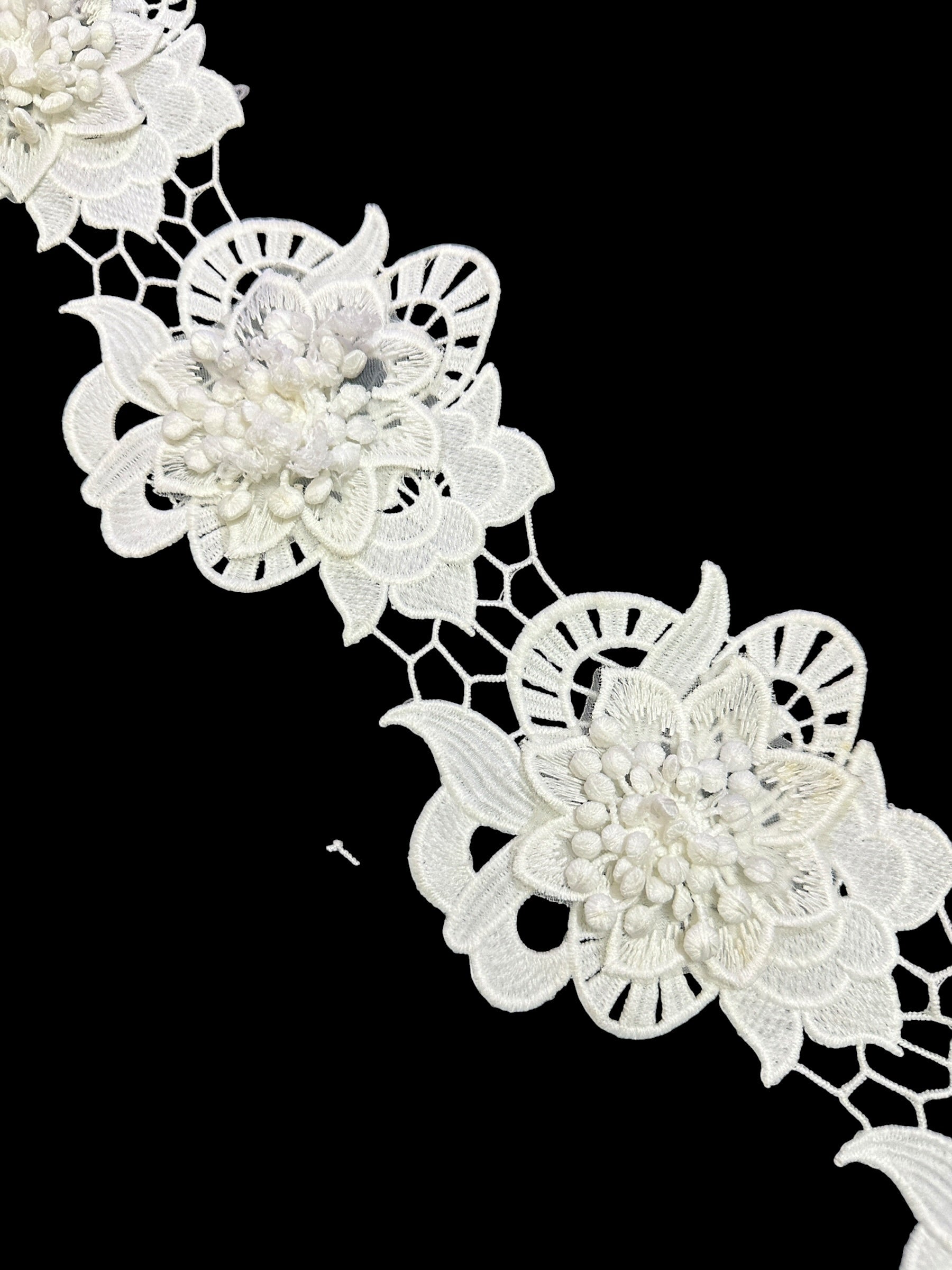 🌿 Designer 3D Milky Lace - ( L411 )