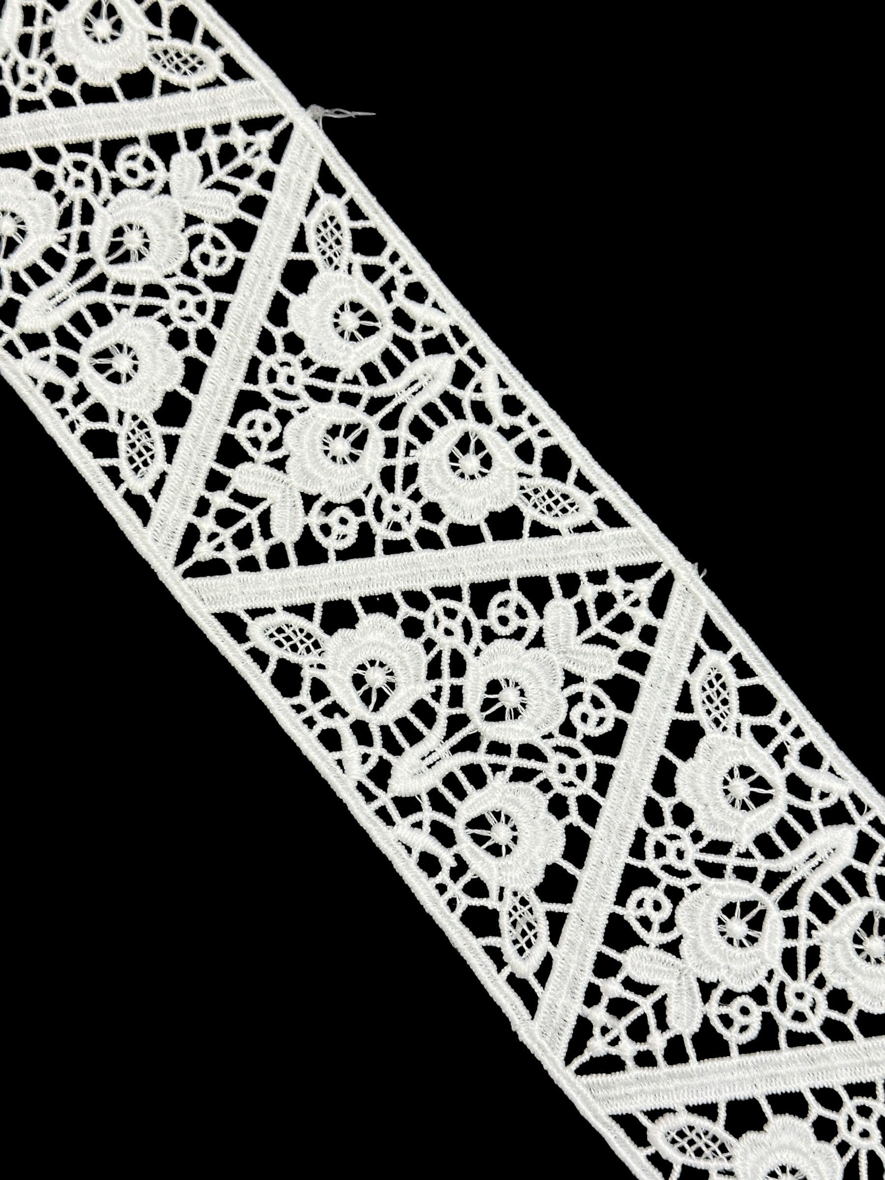 🌿 Milky Border Lace Feeta / Filling –  ( L450 )