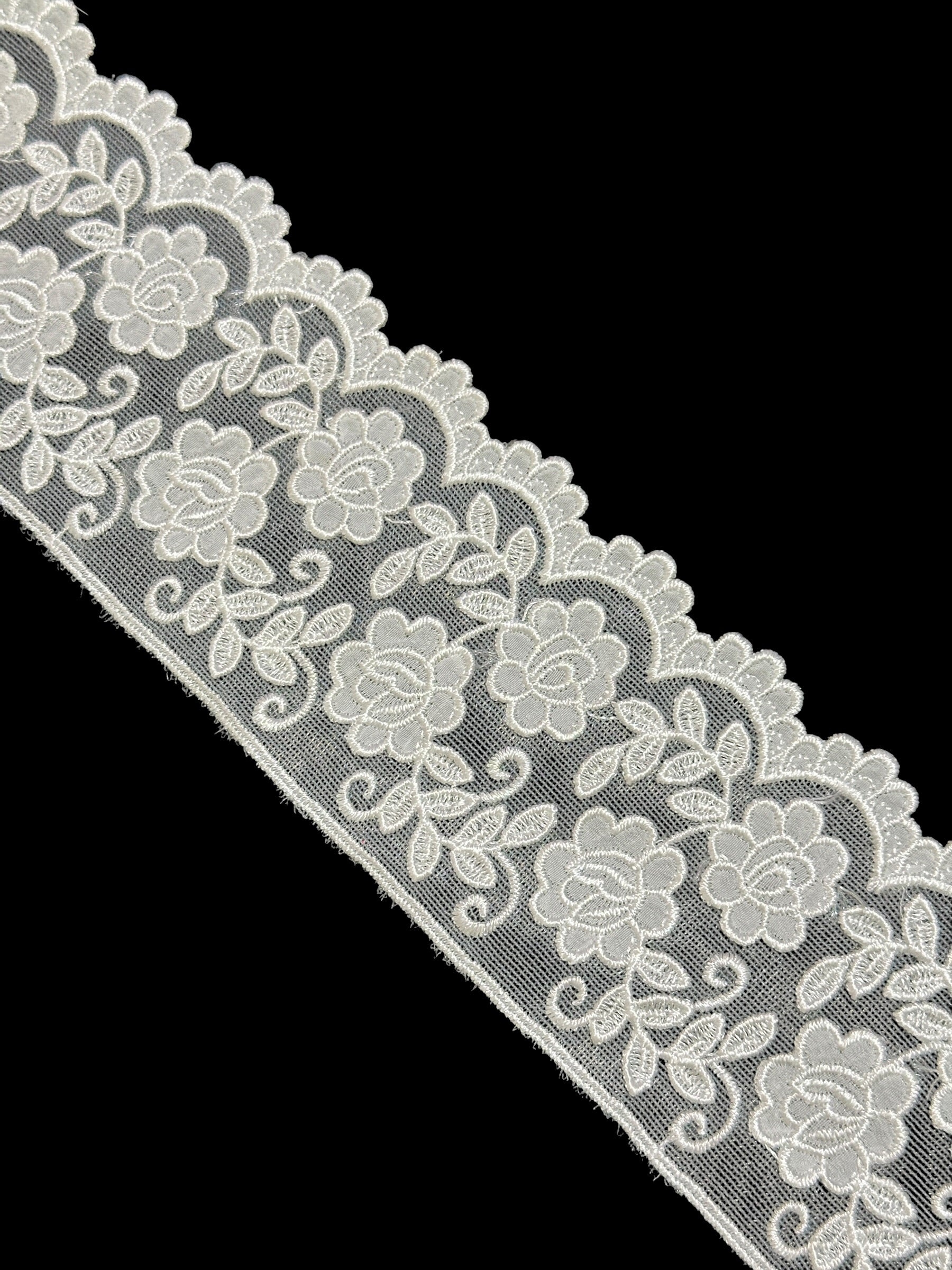 🌿Designer Milky Net Border Lace – Elegant Floral Pattern ( L459 )