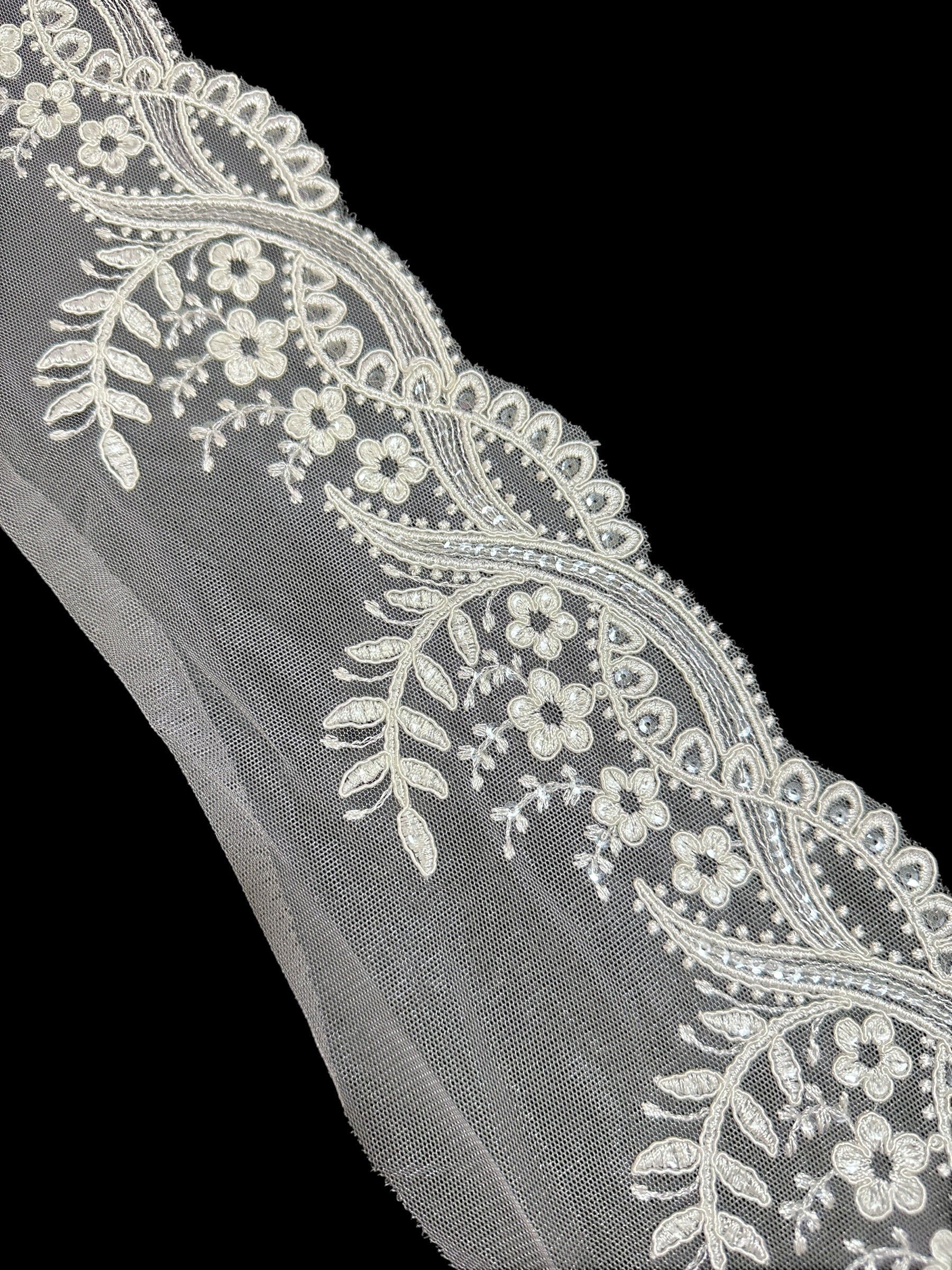 🌿Designer Border Lace – Elegant Floral Pattern ( L457 )