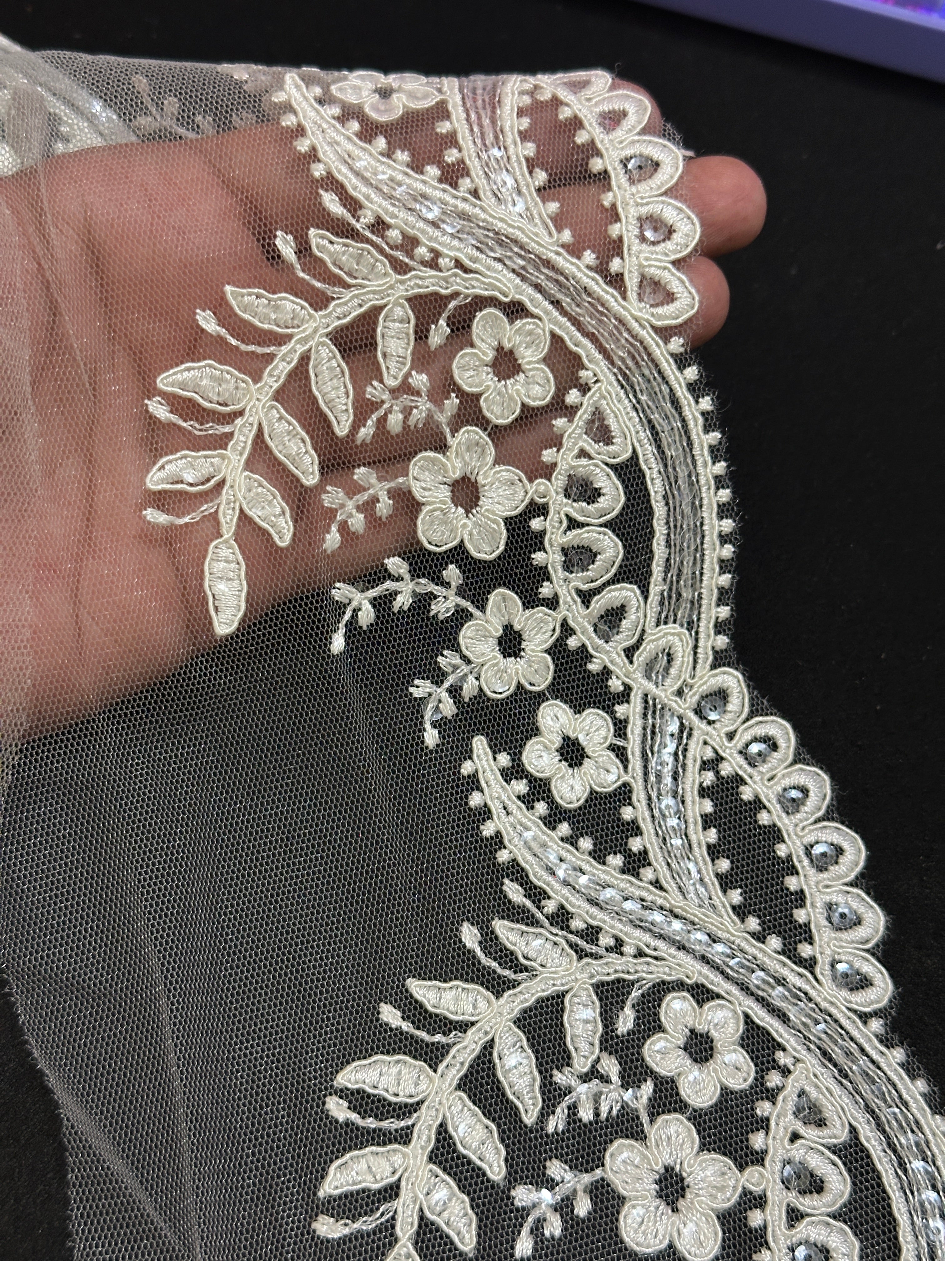 🌿Designer Border Lace – Elegant Floral Pattern ( L457 )