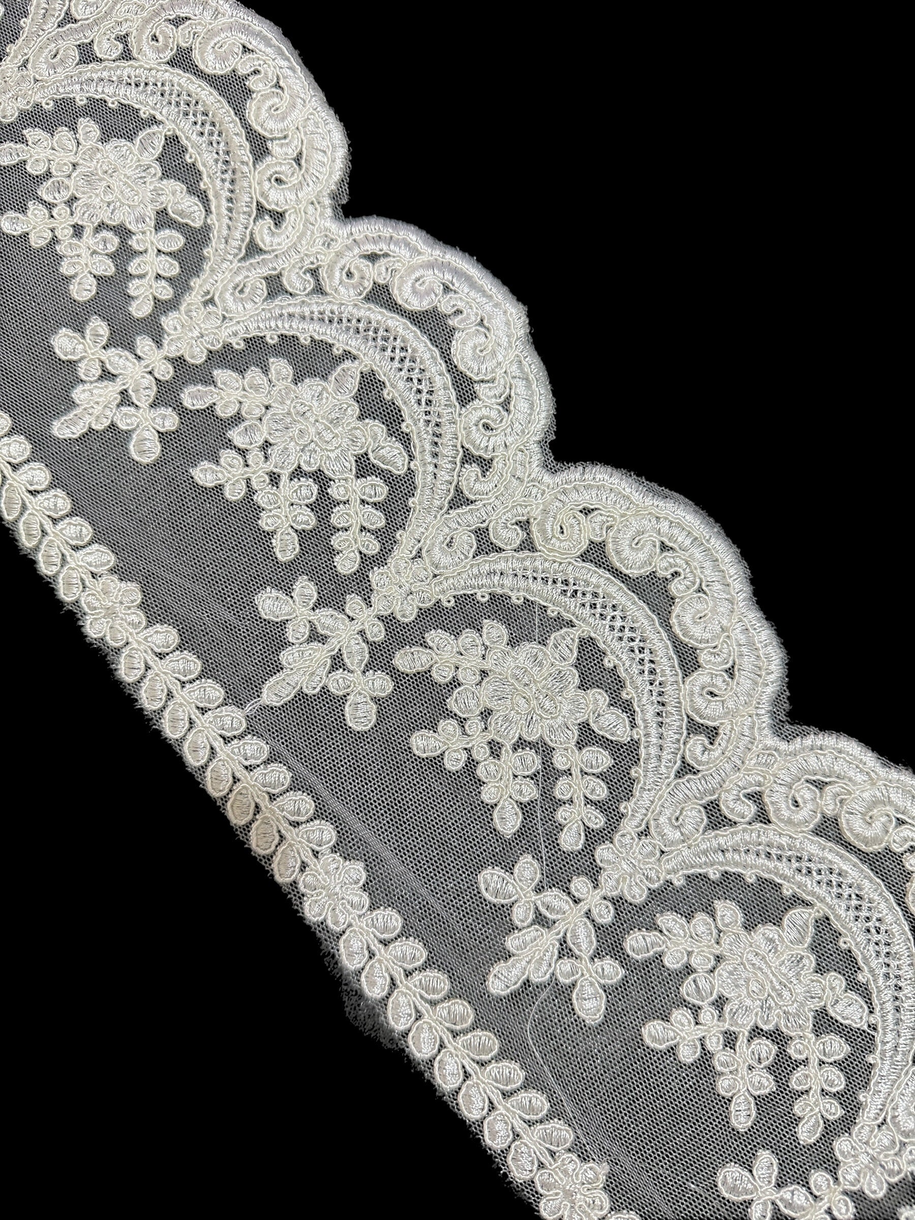 🌿Designer Border Lace – Elegant Floral Pattern ( L455 )