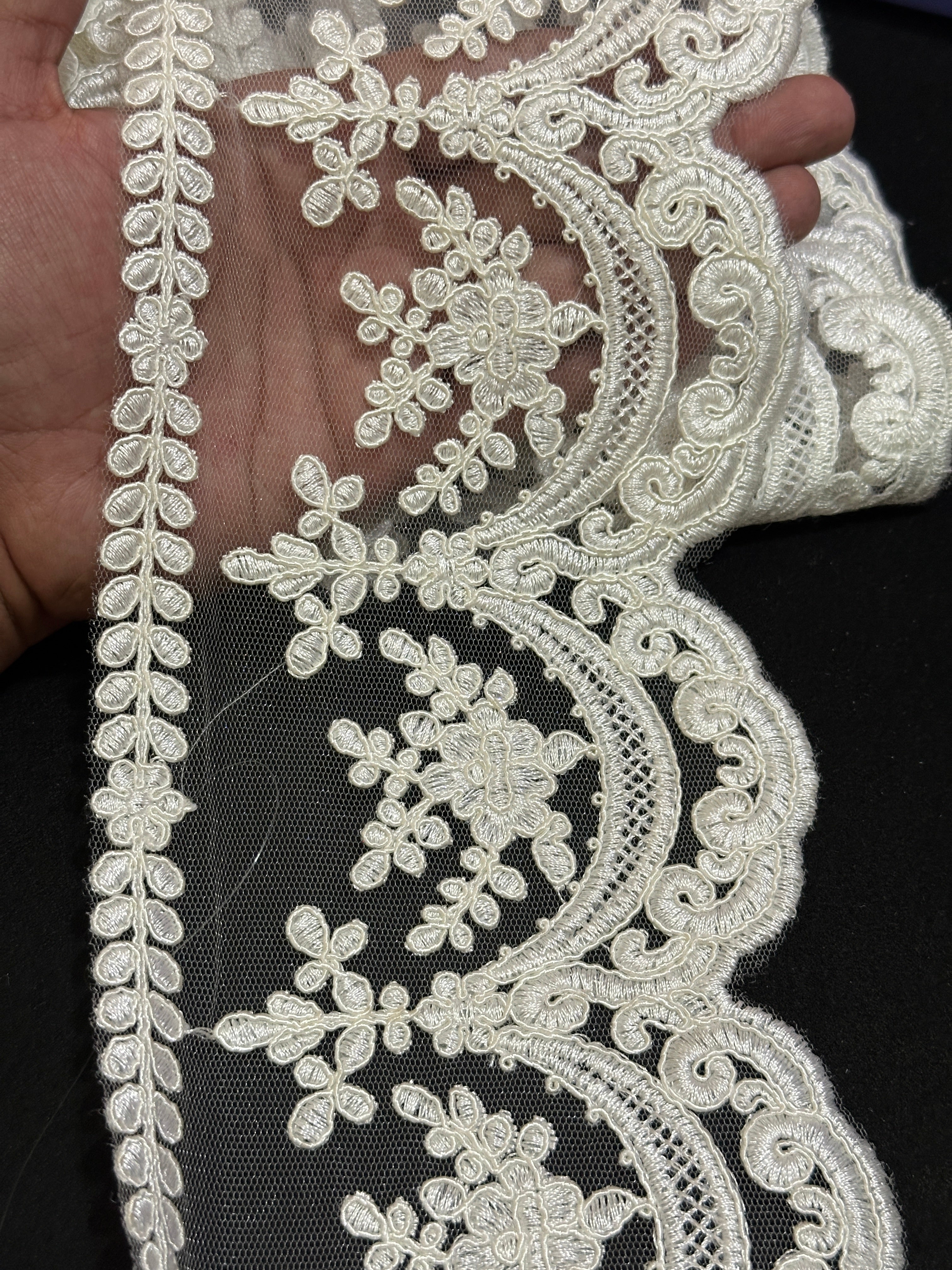 🌿Designer Border Lace – Elegant Floral Pattern ( L455 )