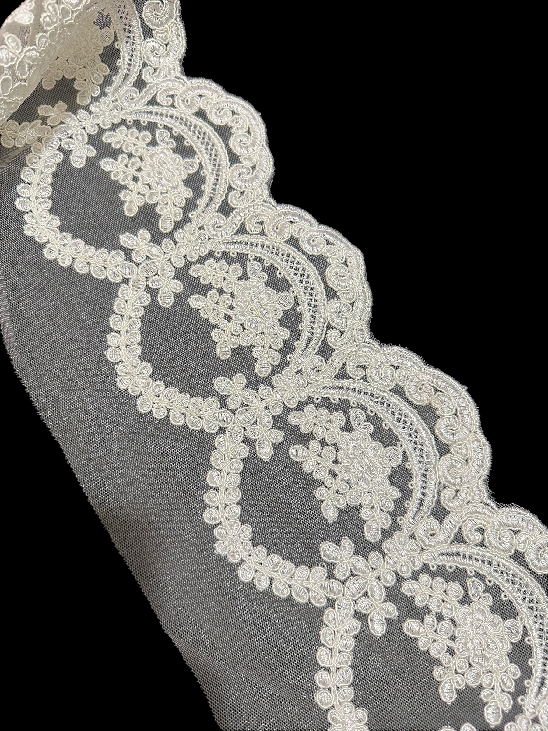 🌿Designer  Border Lace – Elegant Floral Pattern ( L454 )