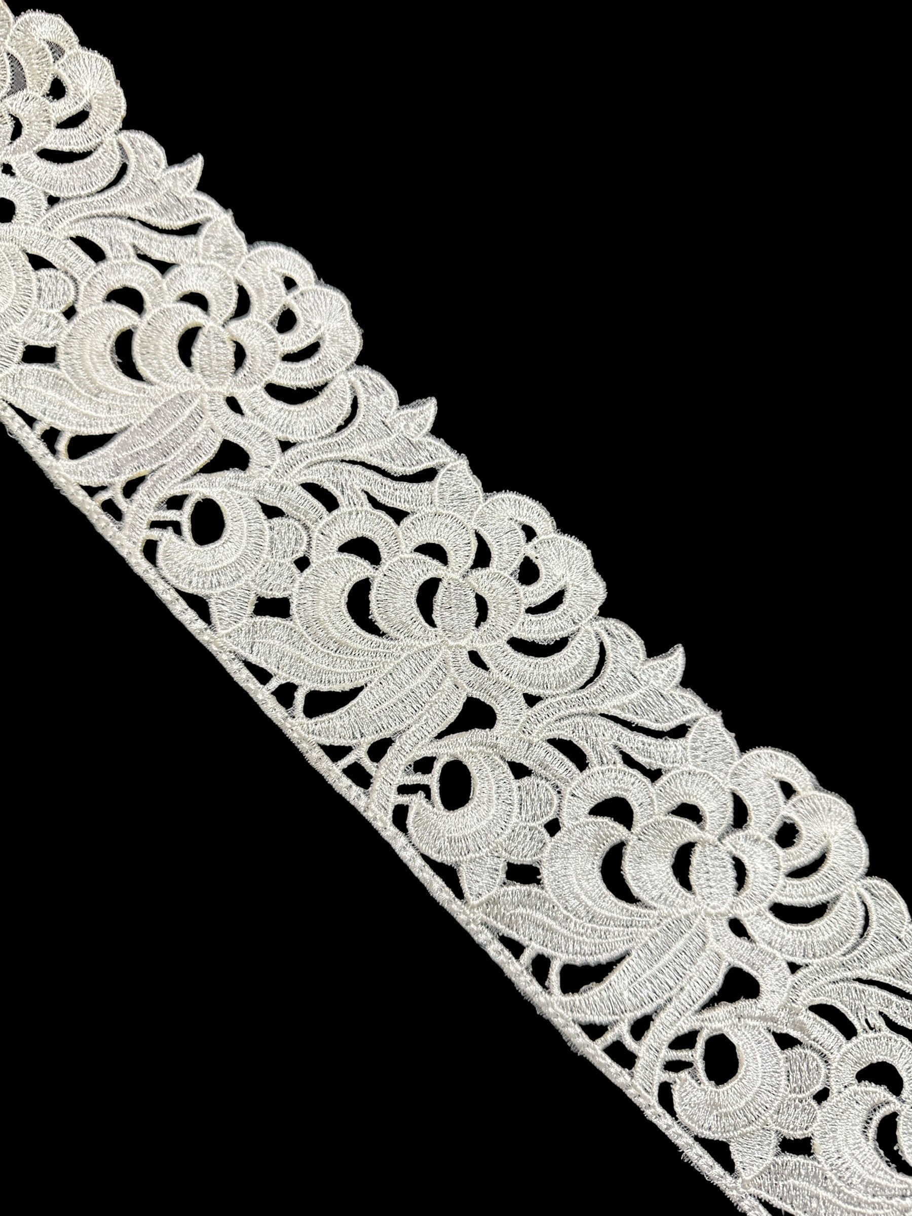 🌿Designer  Border Lace – Elegant Floral Pattern ( L452 )